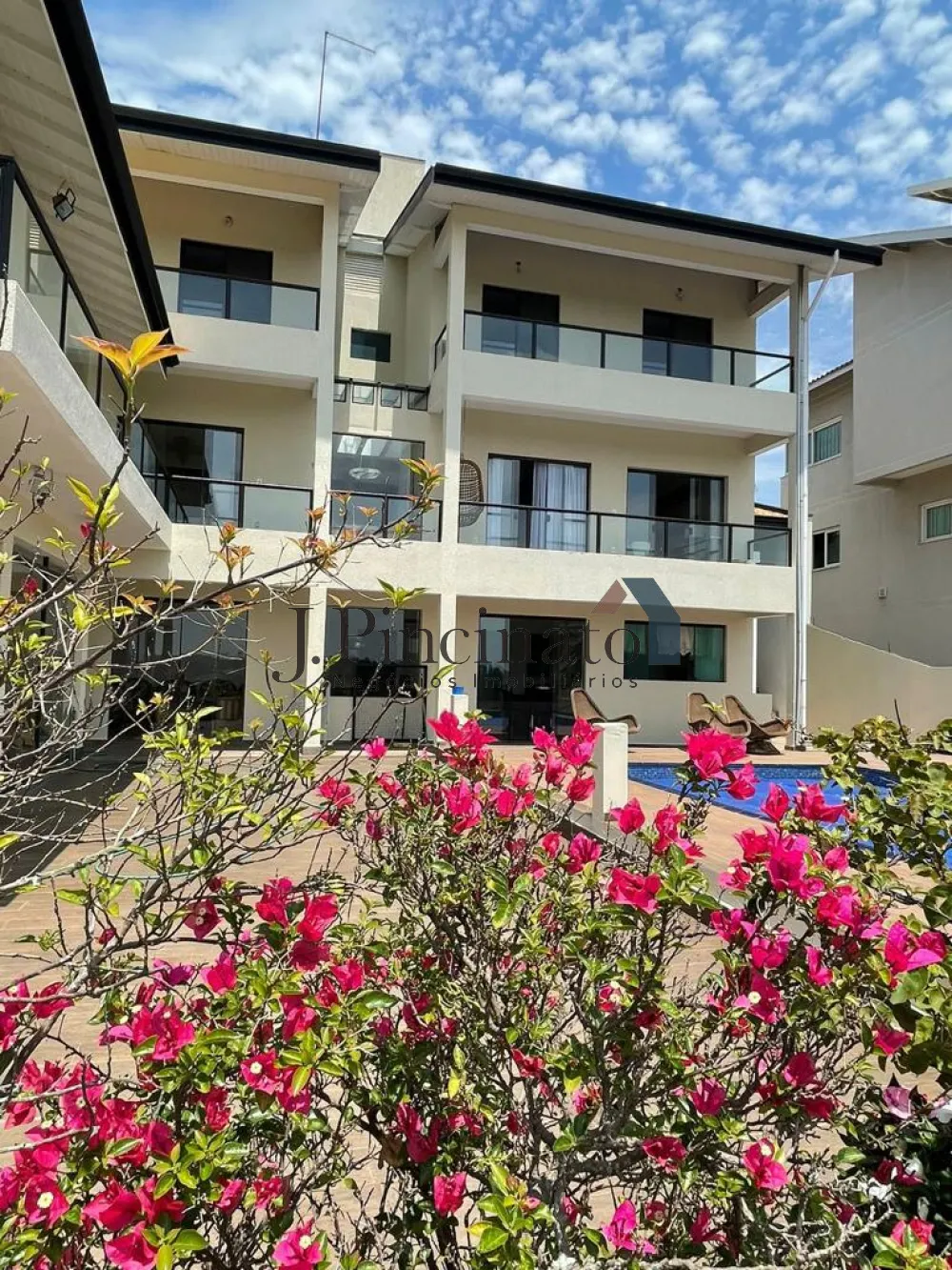 jundiai-casa-sobrado-em-condominio-caxambu-19-04-2023_12-10-26-3.webp