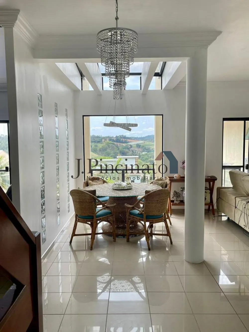 jundiai-casa-sobrado-em-condominio-caxambu-19-04-2023_12-10-27-4.webp