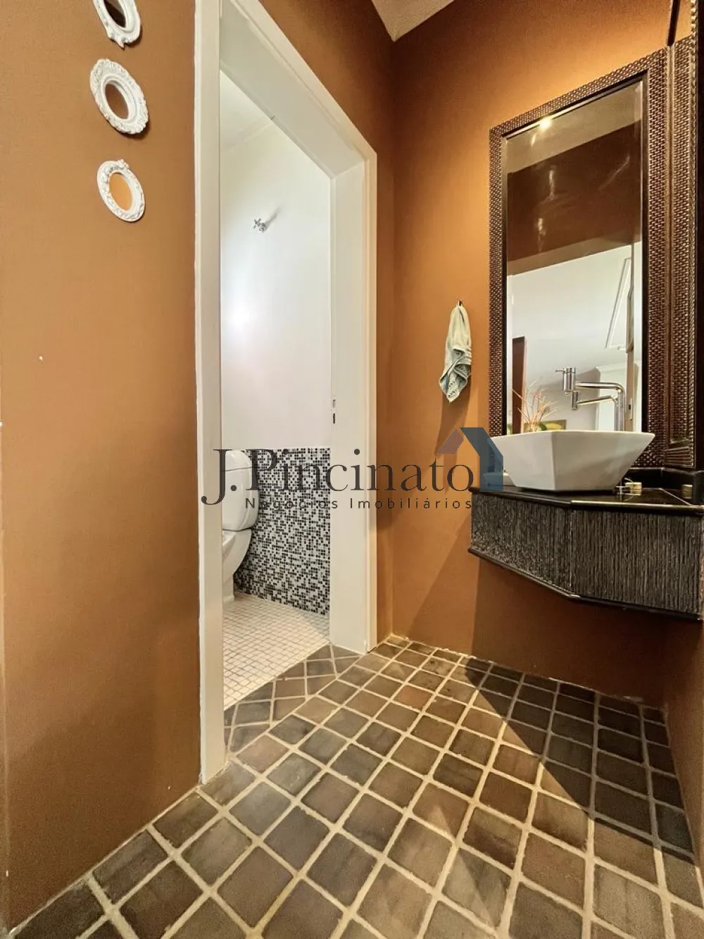 itupeva-casa-sobrado-em-condominio-sao-roque-da-chave-24-04-2023_15-54-11-20.webp