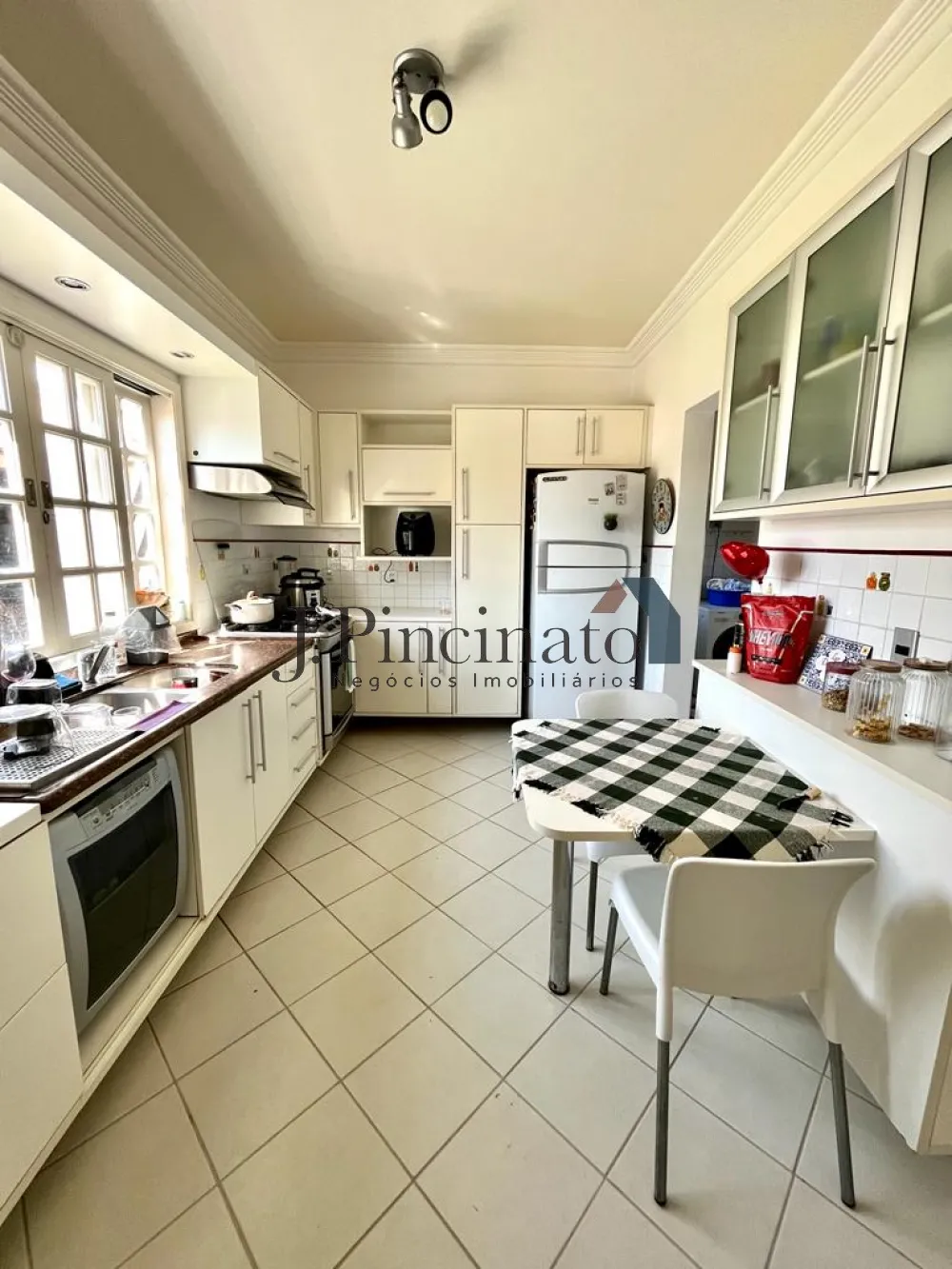 itupeva-casa-sobrado-em-condominio-sao-roque-da-chave-24-04-2023_15-54-12-22.webp