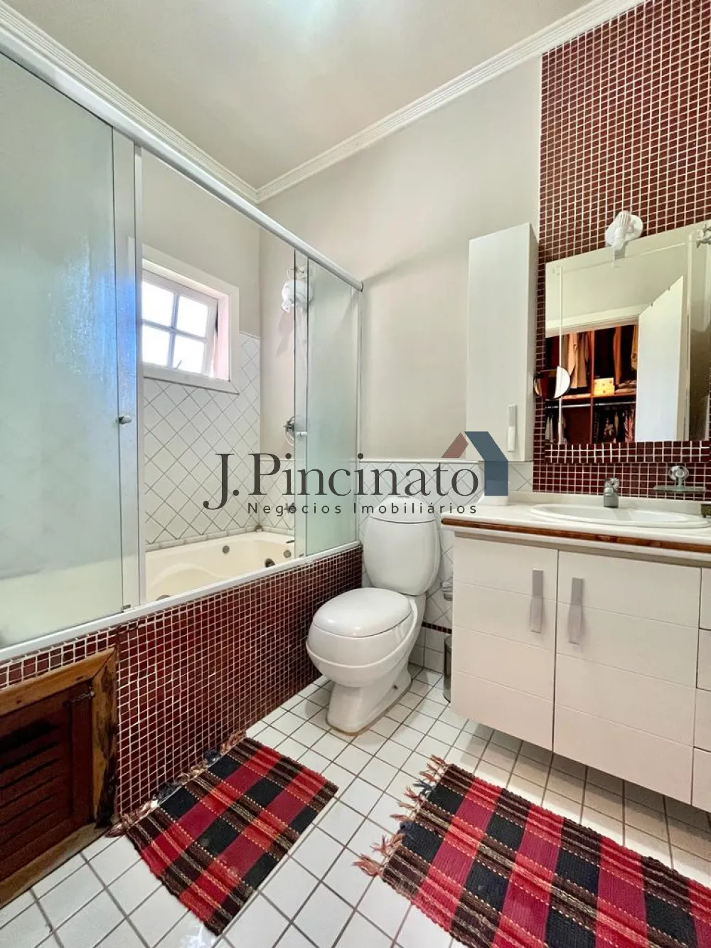 itupeva-casa-sobrado-em-condominio-sao-roque-da-chave-24-04-2023_15-54-18-35.webp