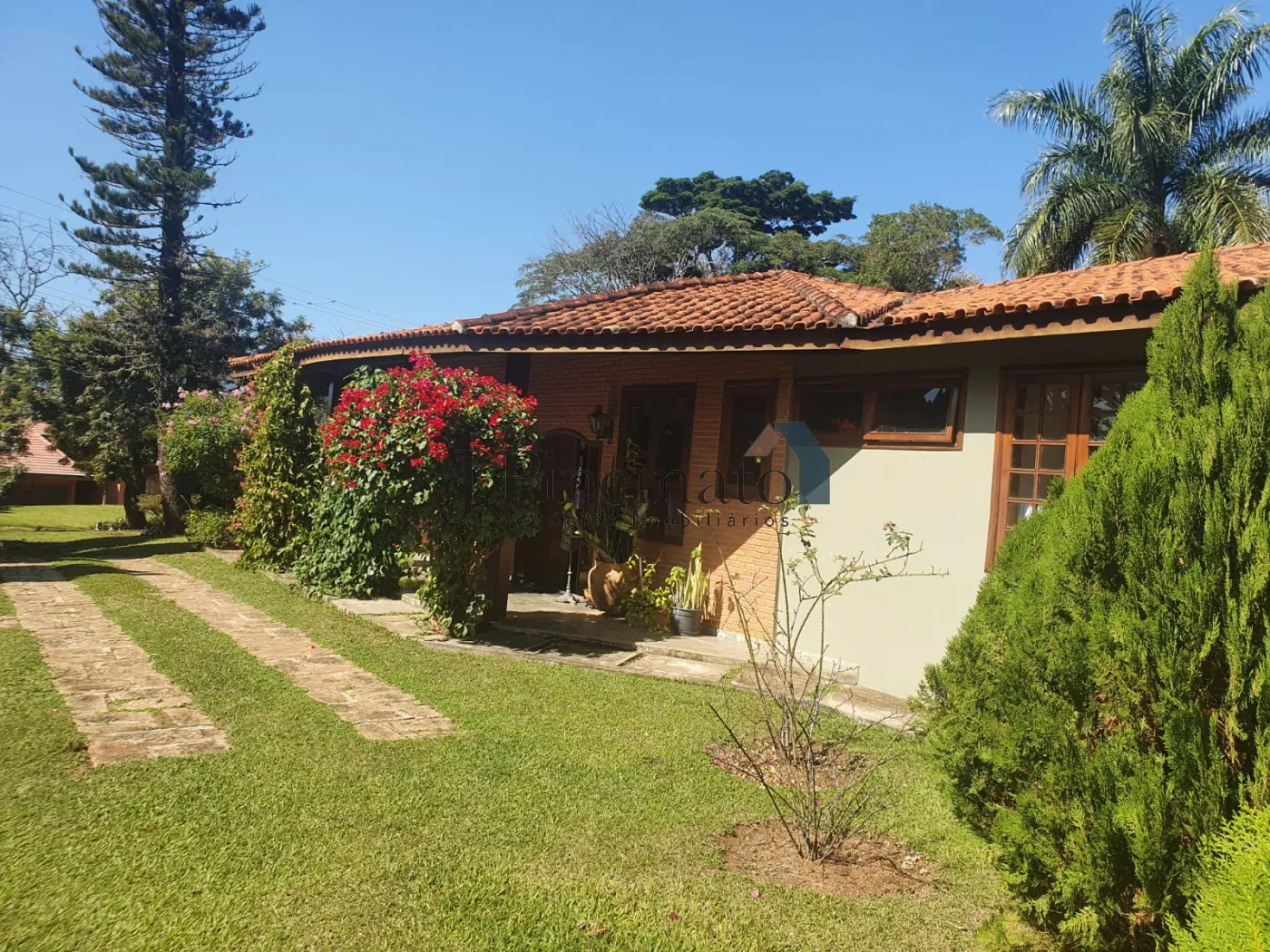 cabreuva-casa-terrea-em-condominio-bairro-jacare-02-05-2024_10-28-21-3.webp