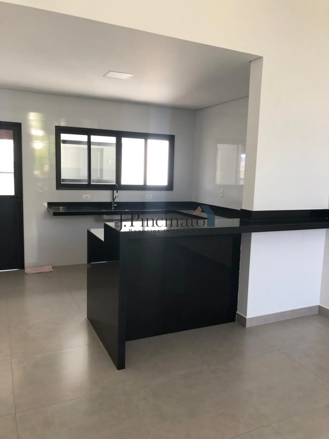 cabreuva-casa-terrea-em-condominio-jacare-15-07-2024_11-33-40-18.webp