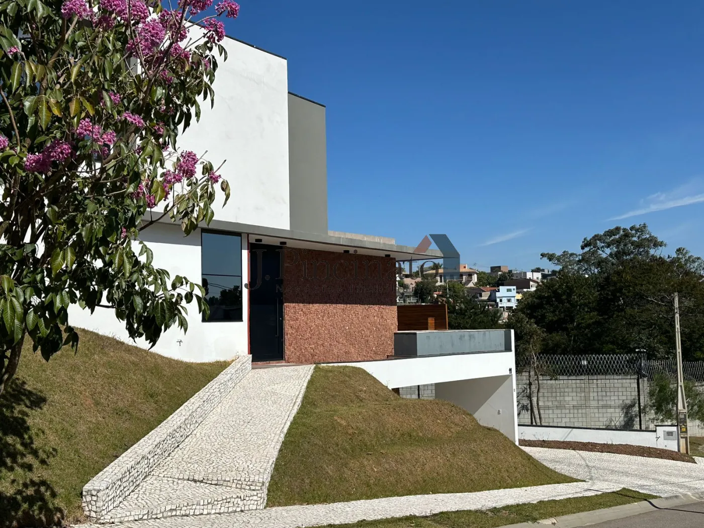 jundiai-casa-sobrado-em-condominio-vale-azul-24-06-2024_15-37-42-1.webp