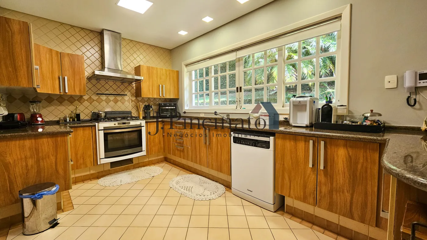 jundiai-casa-sobrado-em-condominio-jardim-santa-teresa-10-04-2024_15-21-32-1.webp