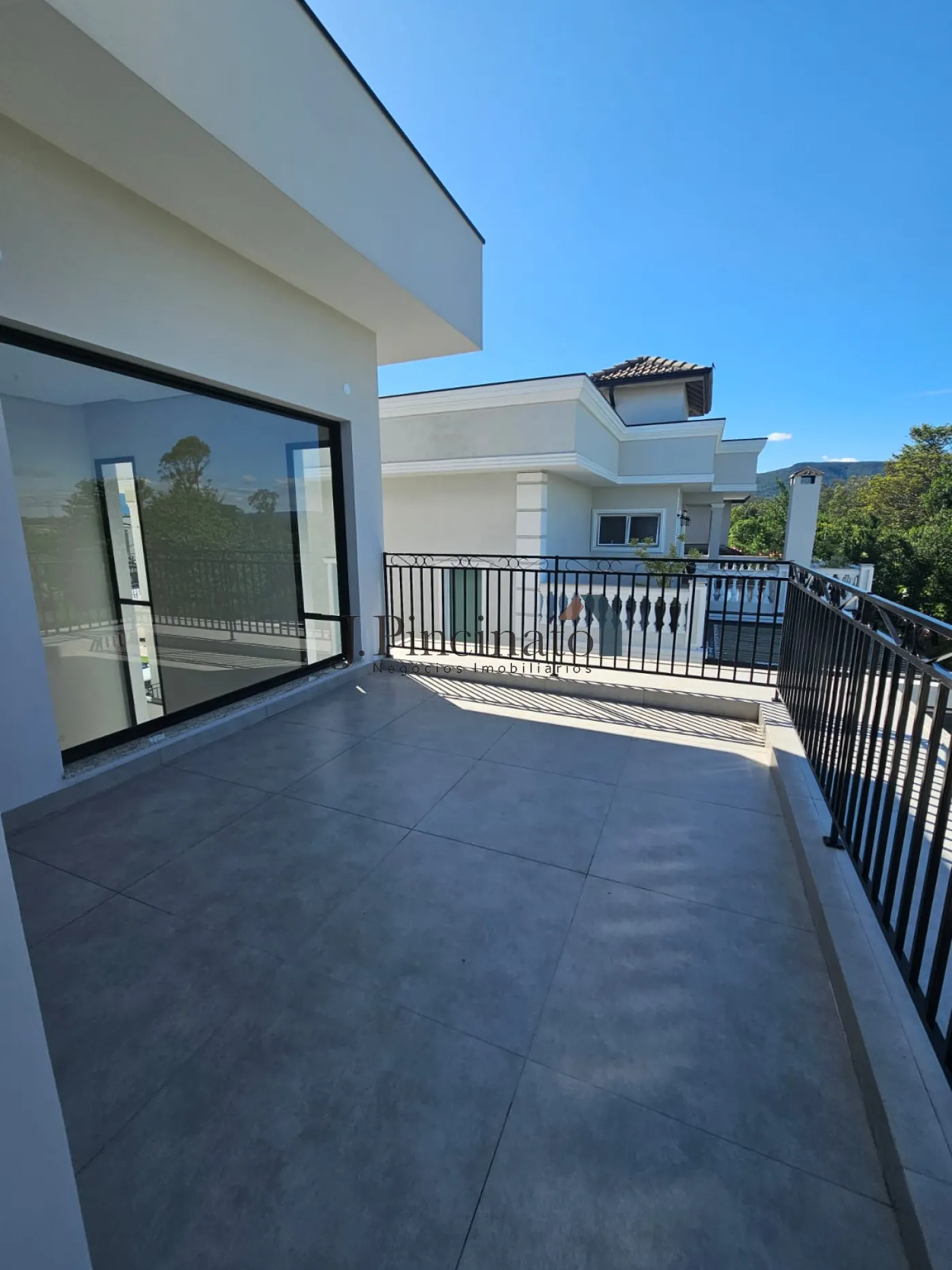 jundiai-casa-terrea-em-condominio-medeiros-10-12-2025_14-51-22-6939b31acd9fe.webp