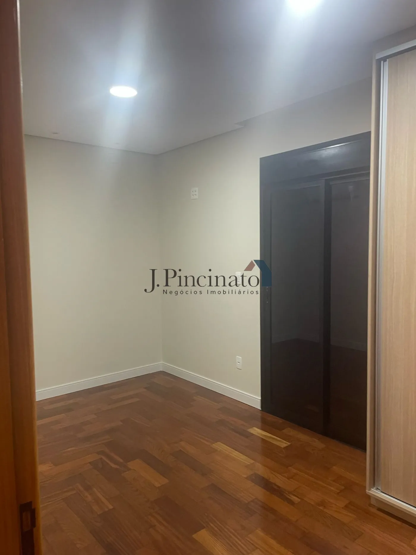 jundiai-casa-sobrado-em-condominio-portal-do-paraiso-i-10-03-2025_15-59-45-24.webp