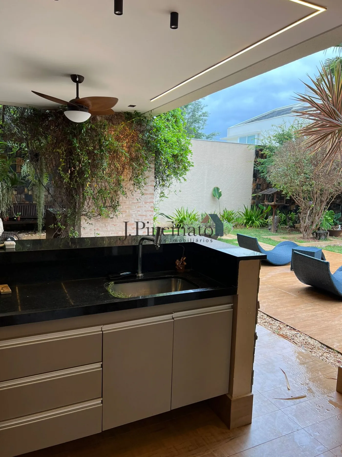 jundiai-casa-sobrado-em-condominio-cidade-santos-dumont-21-02-2024_09-37-11-1.webp