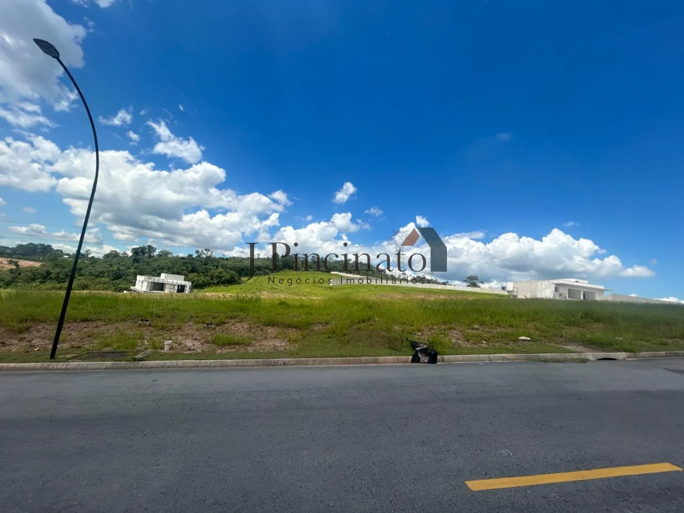 jundiai-terreno-condominio-corrupira-04-03-2026_11-35-10-69a8431e646d5.webp