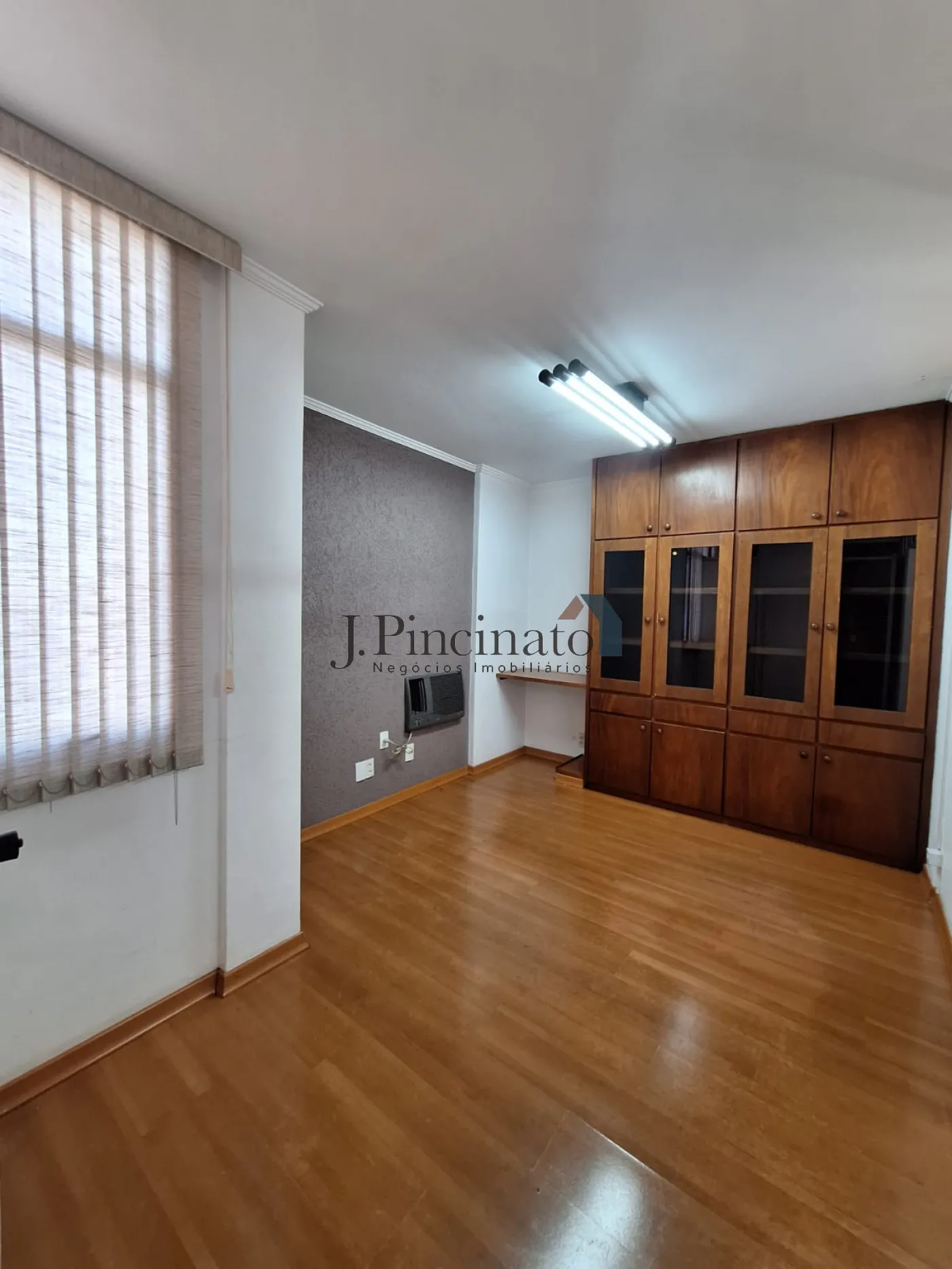 jundiai-comercial-sala-em-condominio-centro-05-04-2024_13-48-13-3.webp