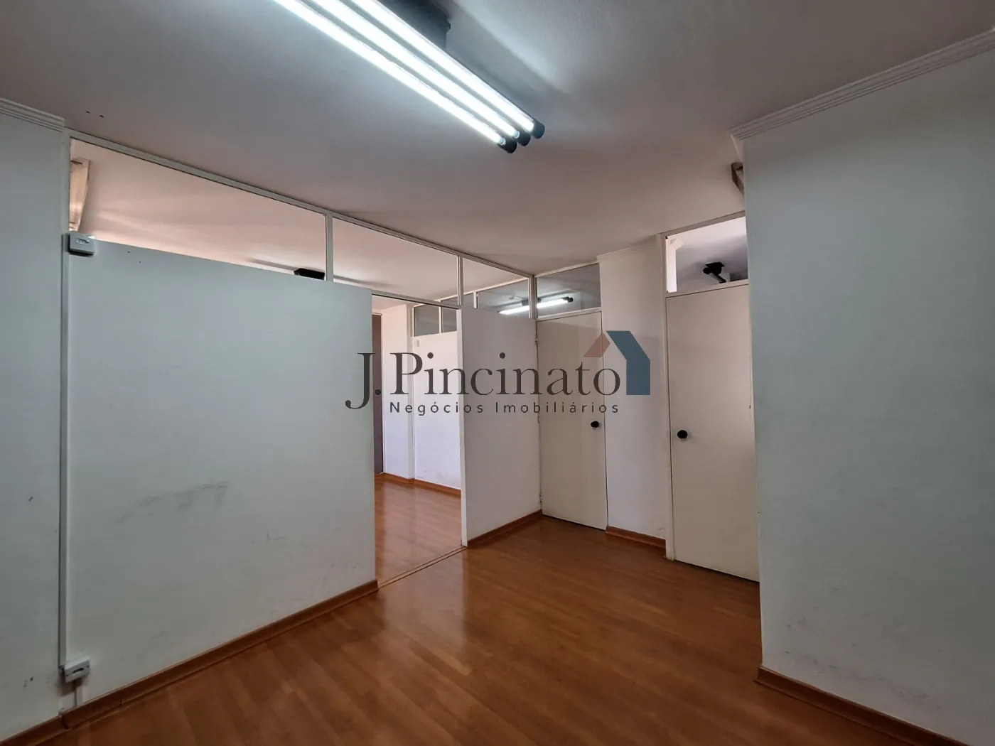 jundiai-comercial-sala-em-condominio-centro-05-04-2024_13-48-17-9.webp