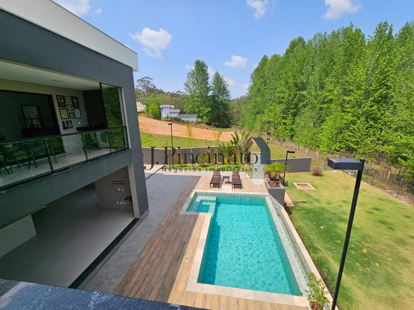 jundiai-casa-sobrado-em-condominio-caxambu-16-10-2024_17-19-00-1.webp