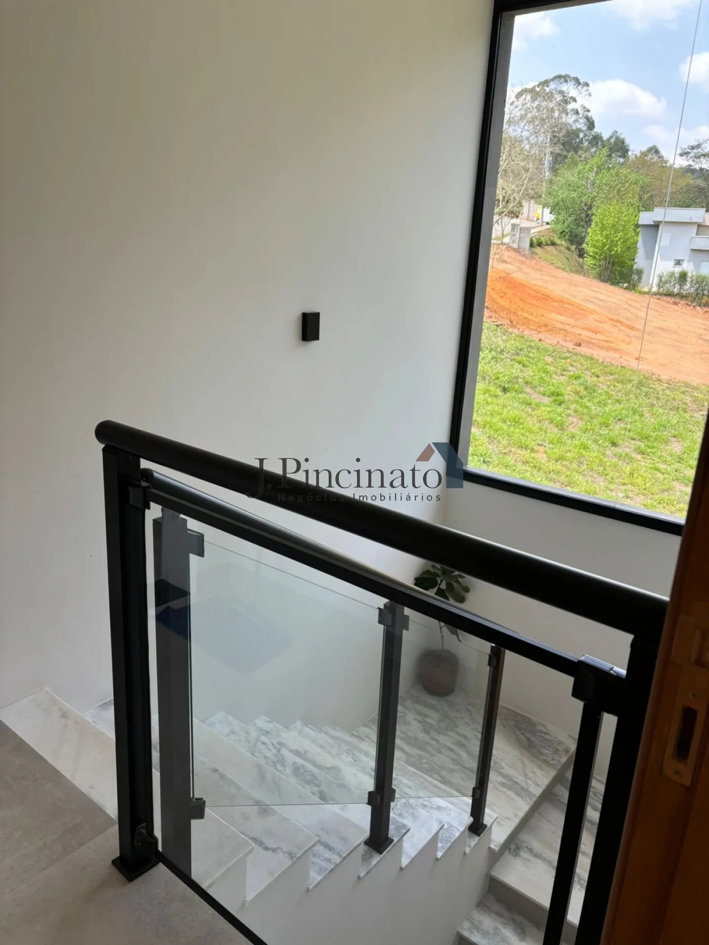 jundiai-casa-sobrado-em-condominio-caxambu-16-10-2024_17-19-08-13.webp