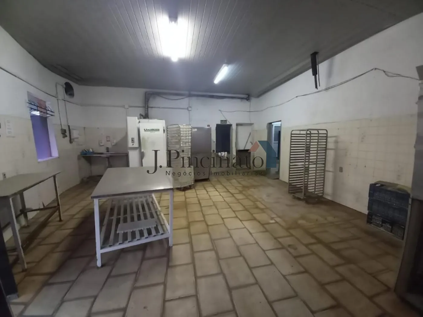 jundiai-comercial-predio-jardim-bufalo-22-01-2025_20-44-53-11.webp