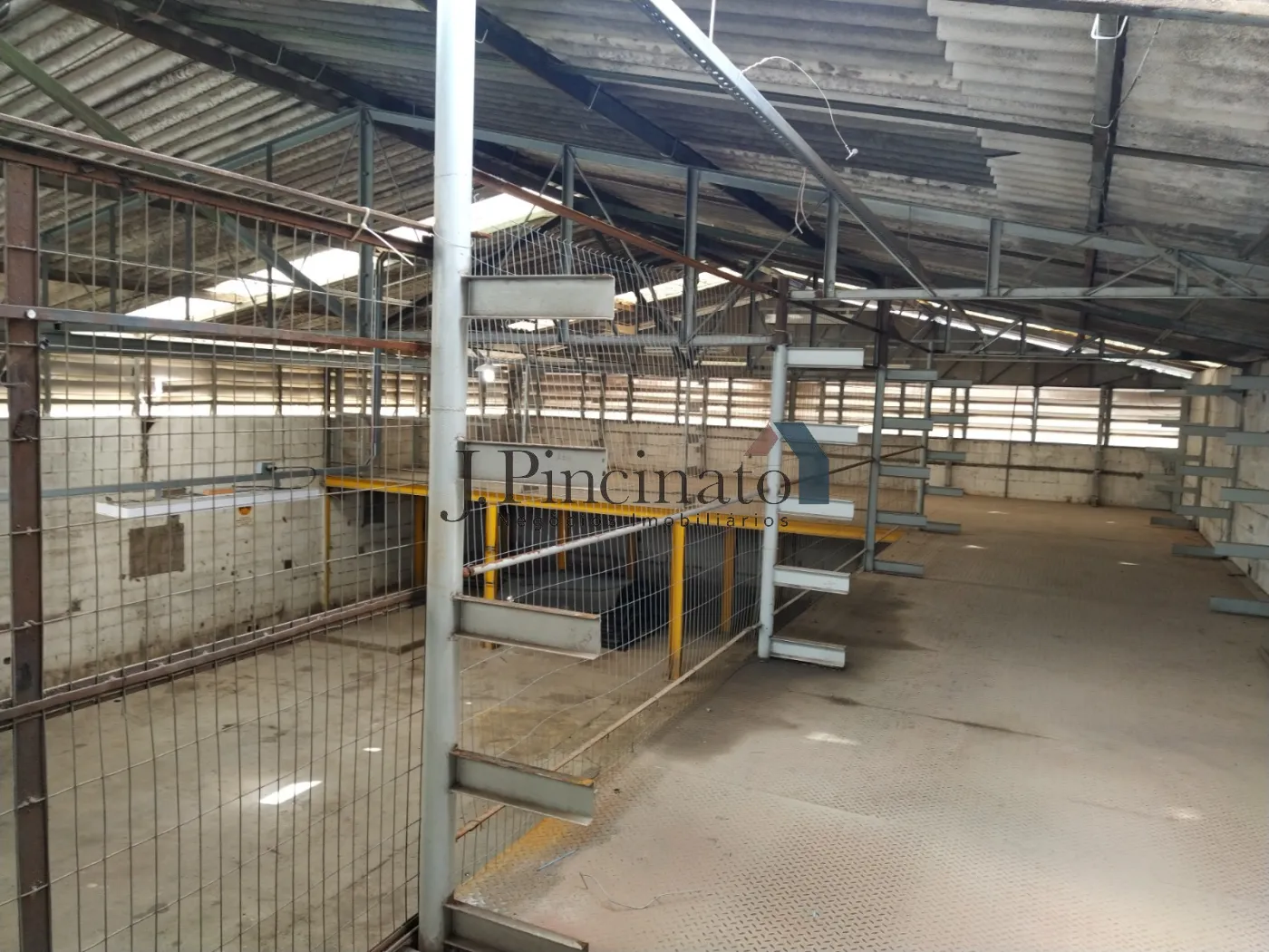 jundiai-comercial-predio-poste-22-02-2024_09-44-35-3.webp