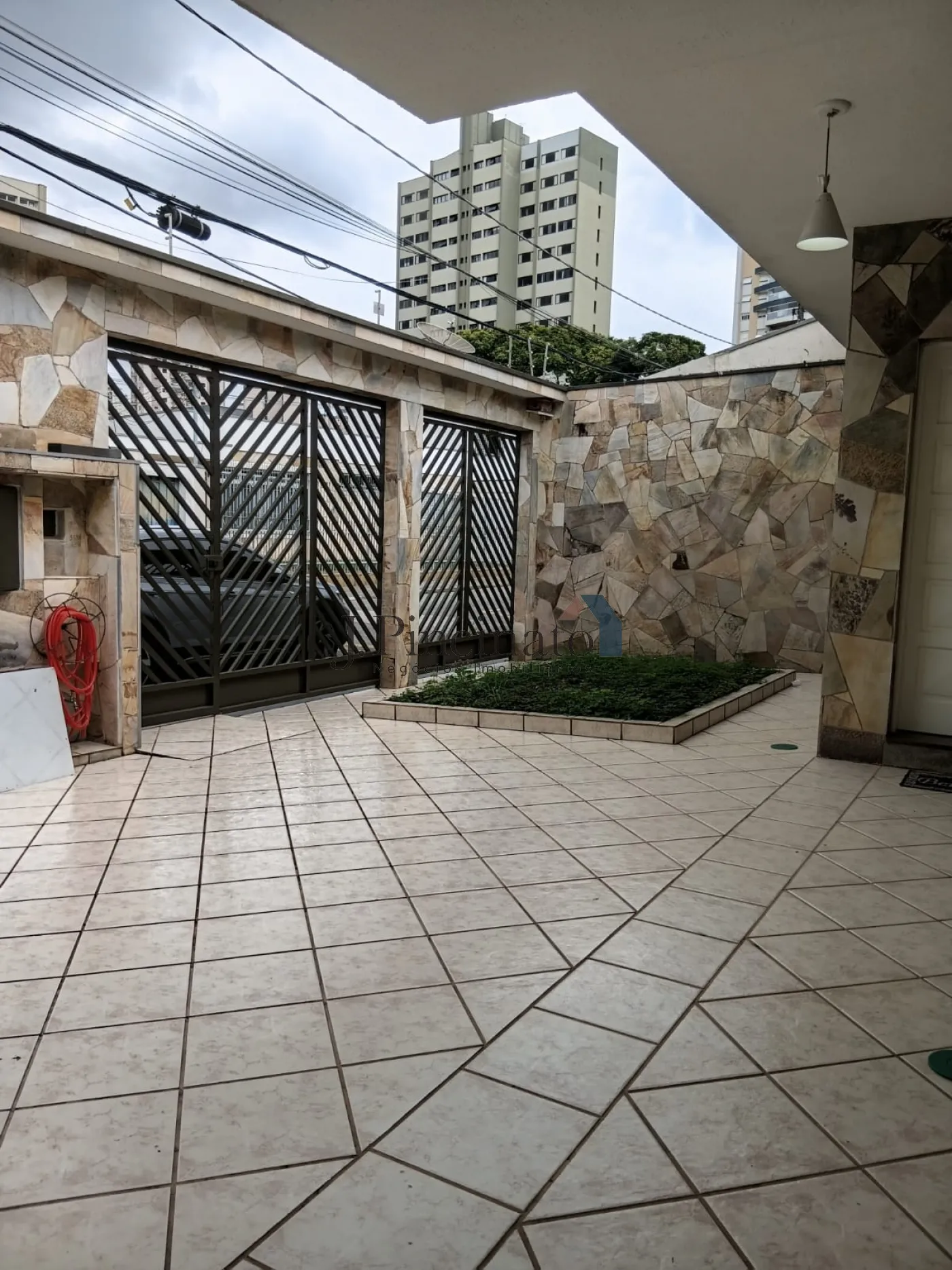 jundiai-casa-terrea-jardim-morumbi-02-02-2026_10-17-55-6980a403d346f.webp