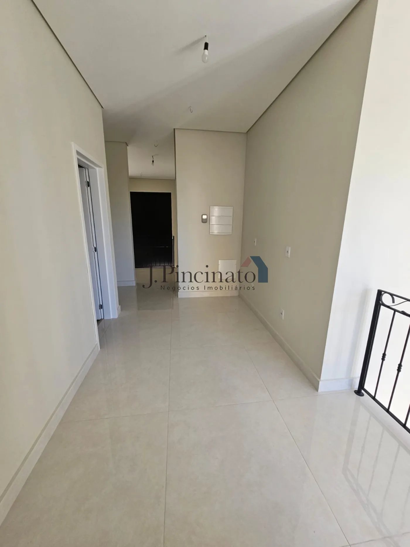 jundiai-casa-terrea-em-condominio-medeiros-10-12-2025_14-51-24-6939b31c8d549.webp