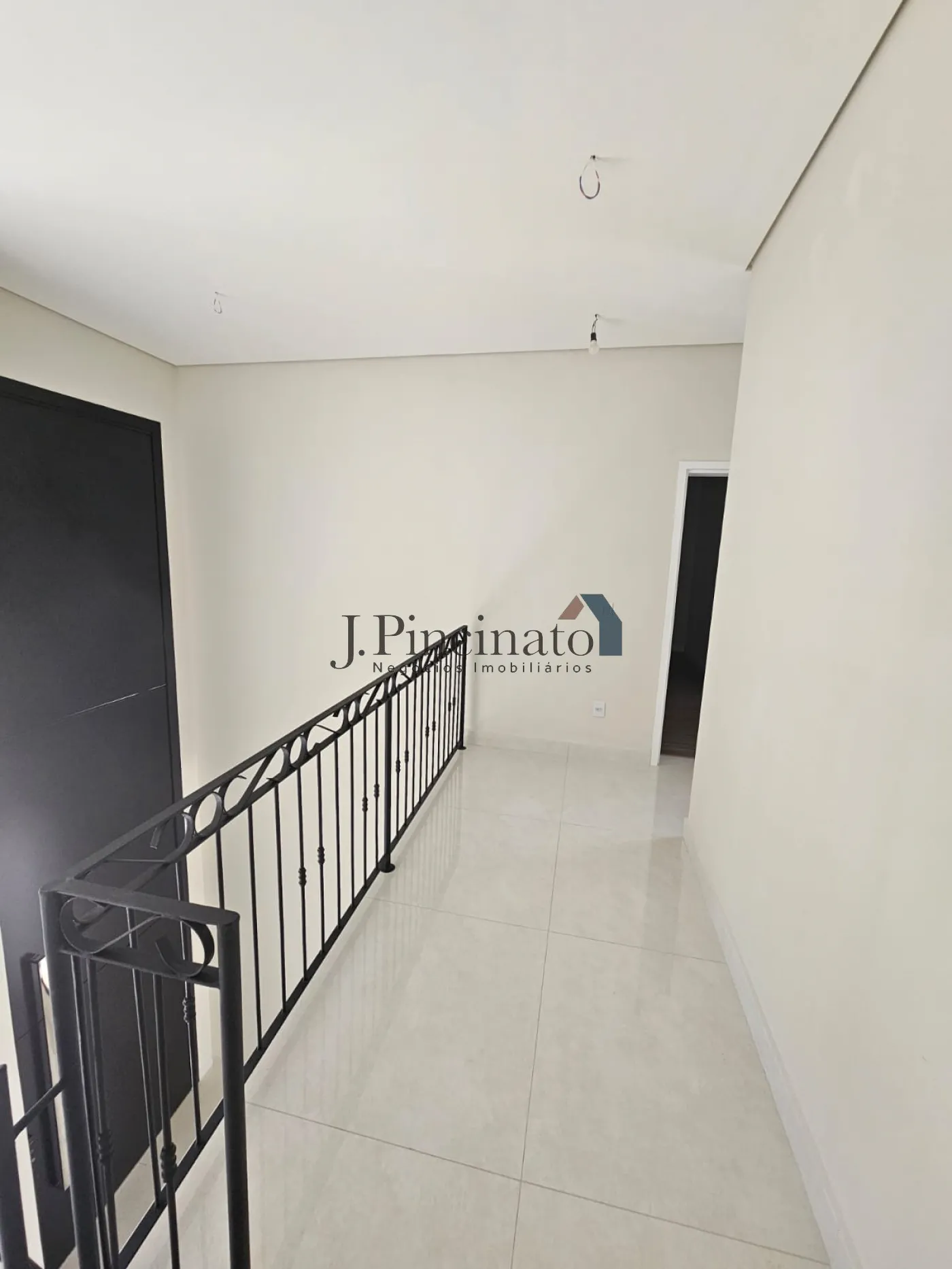 jundiai-casa-terrea-em-condominio-medeiros-10-12-2025_14-51-42-6939b32e5a395.webp