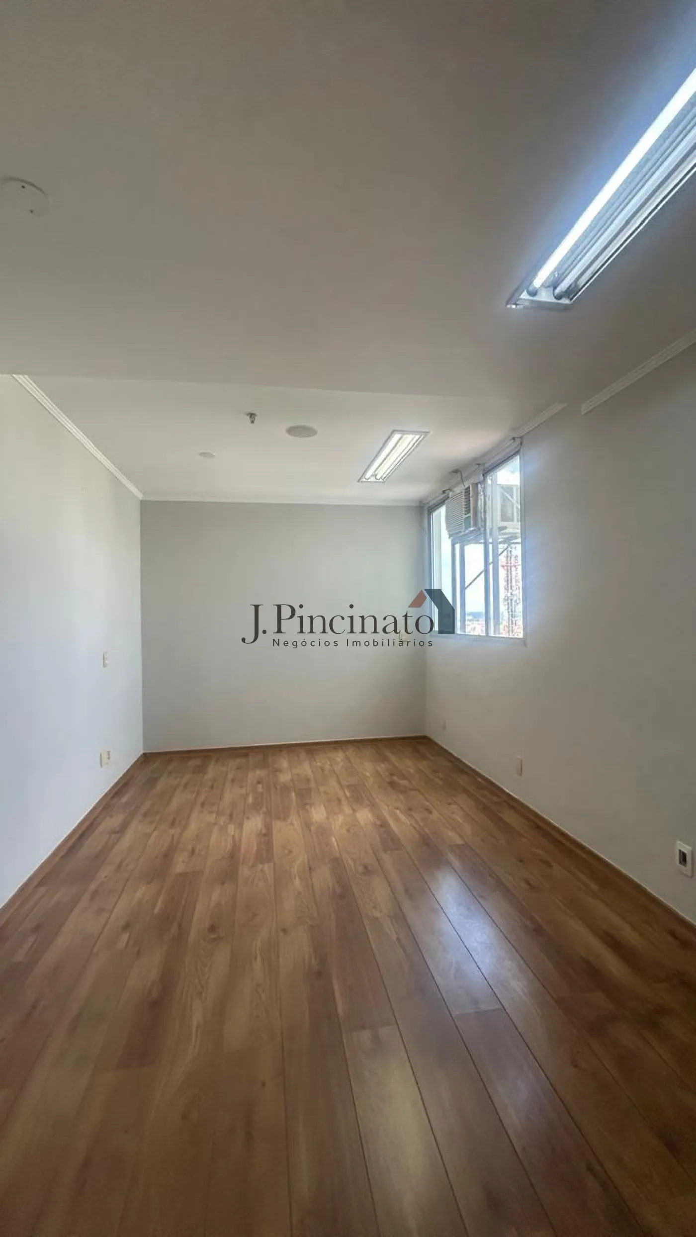 jundiai-comercial-sala-em-condominio-centro-06-04-2026_15-39-25-69d3fdddc0ff0.webp