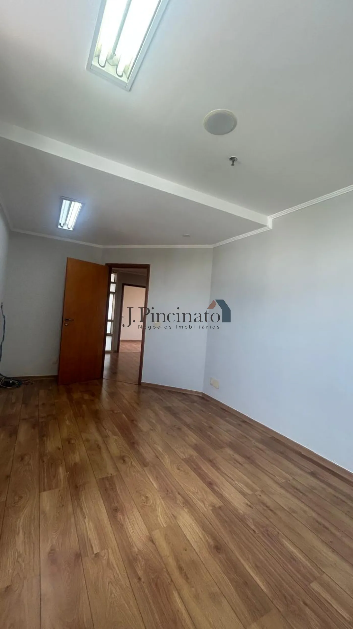 jundiai-comercial-sala-em-condominio-centro-06-04-2026_15-39-26-69d3fddeb3069.webp