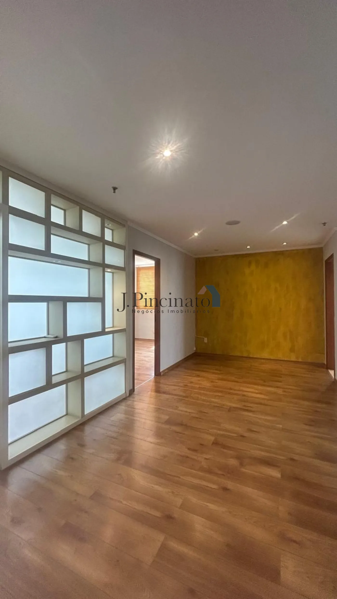 jundiai-comercial-sala-em-condominio-centro-06-04-2026_15-39-28-69d3fde08f90d.webp