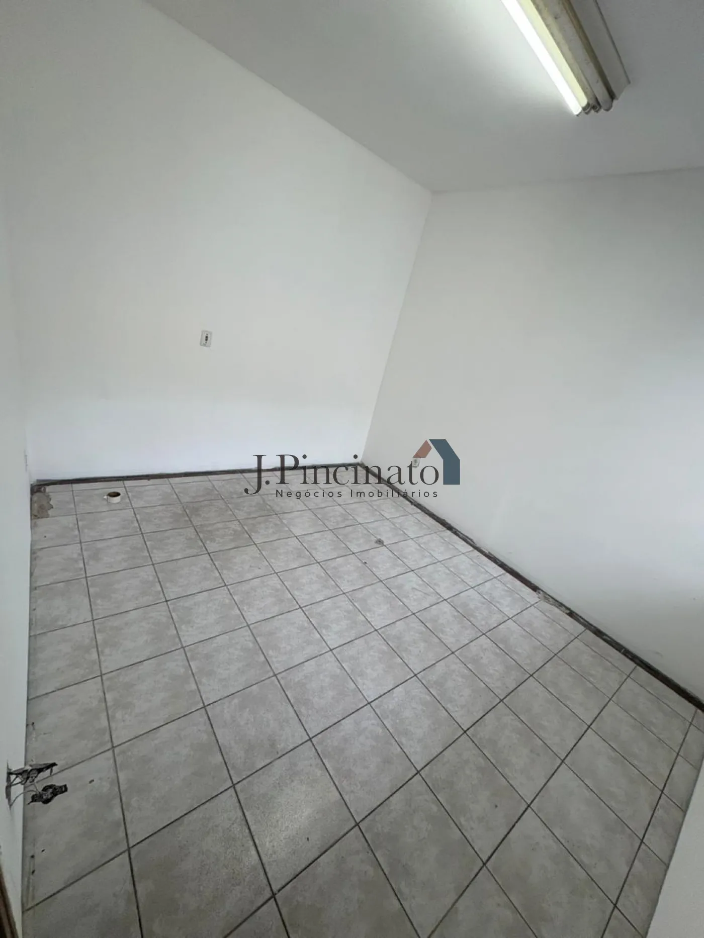 jundiai-comercial-casa-centro-17-12-2024_16-09-58-2.webp