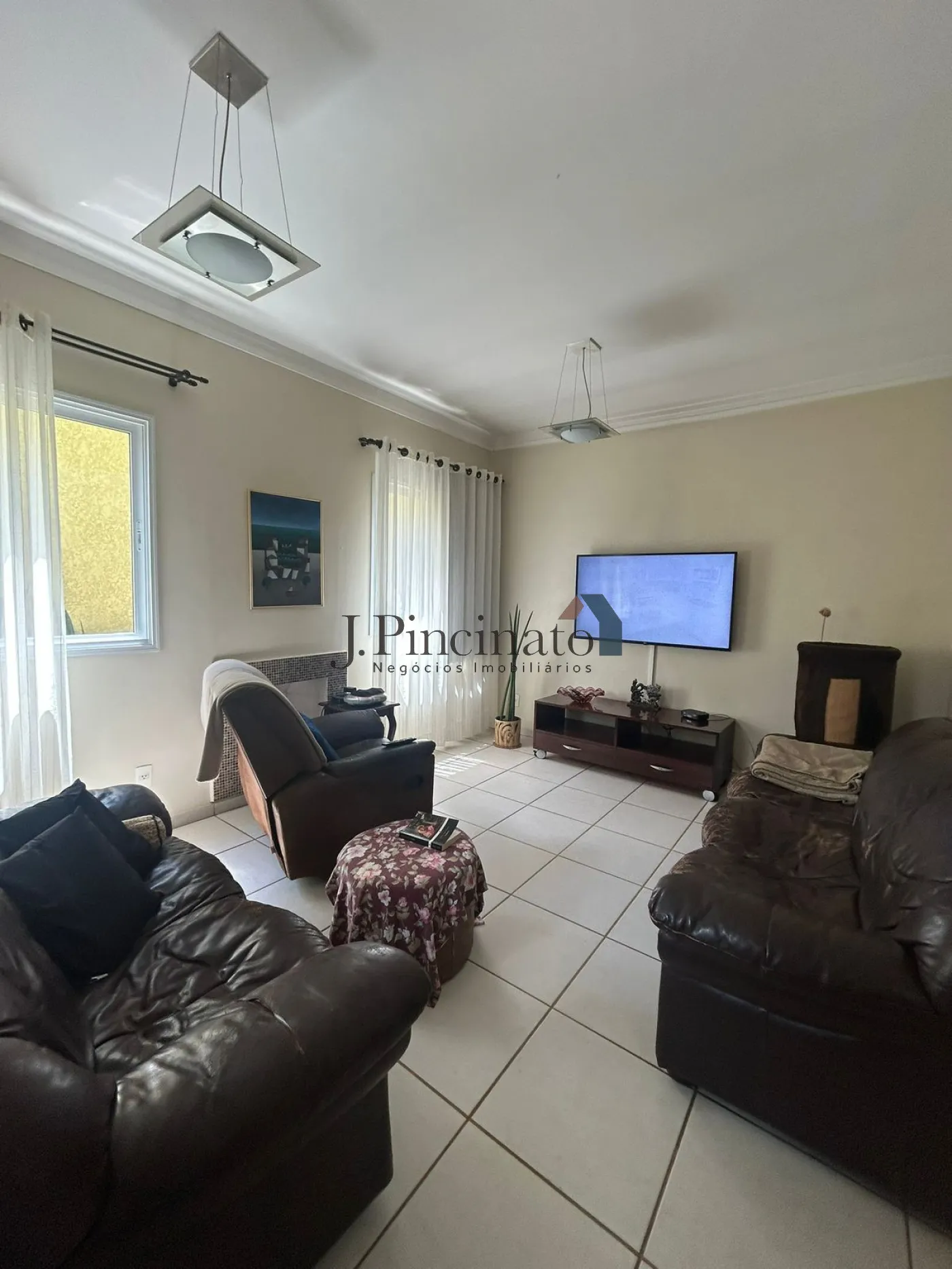 jundiai-casa-sobrado-em-condominio-jardim-samambaia-13-02-2026_09-55-20-698f1f38482b6.webp