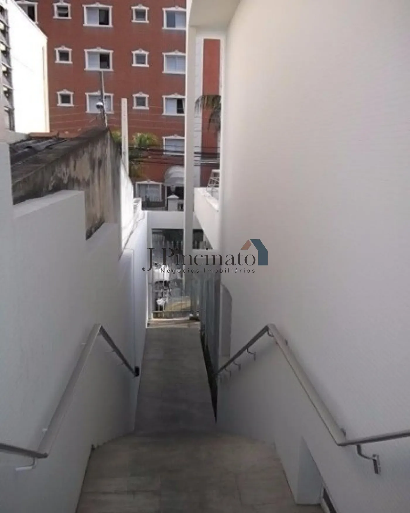 jundiai-comercial-casa-centro-26-09-2023_15-39-34-24.webp