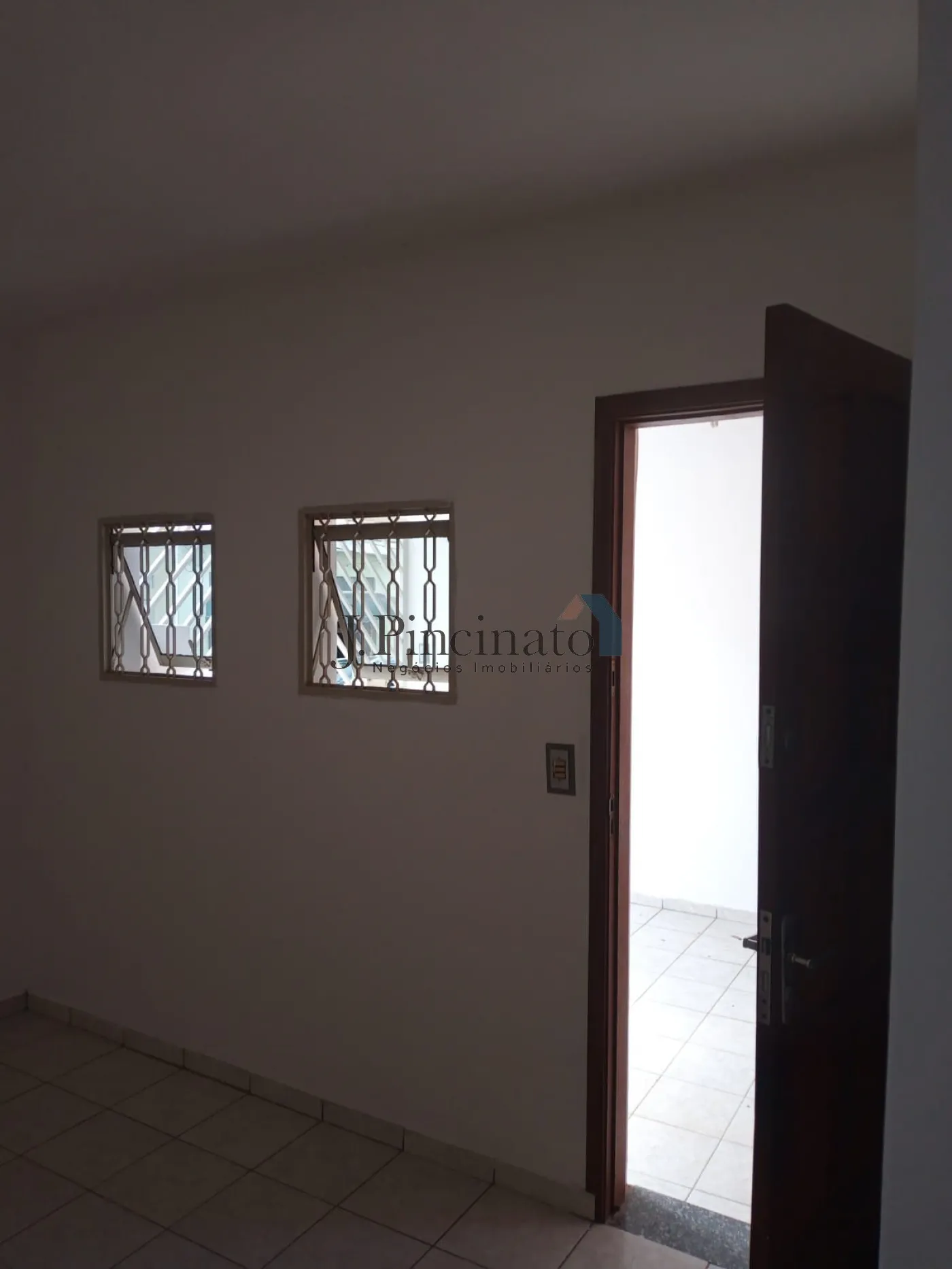 jundiai-comercial-salao-sem-cond-anhangabau-04-09-2024_16-55-23-27.webp