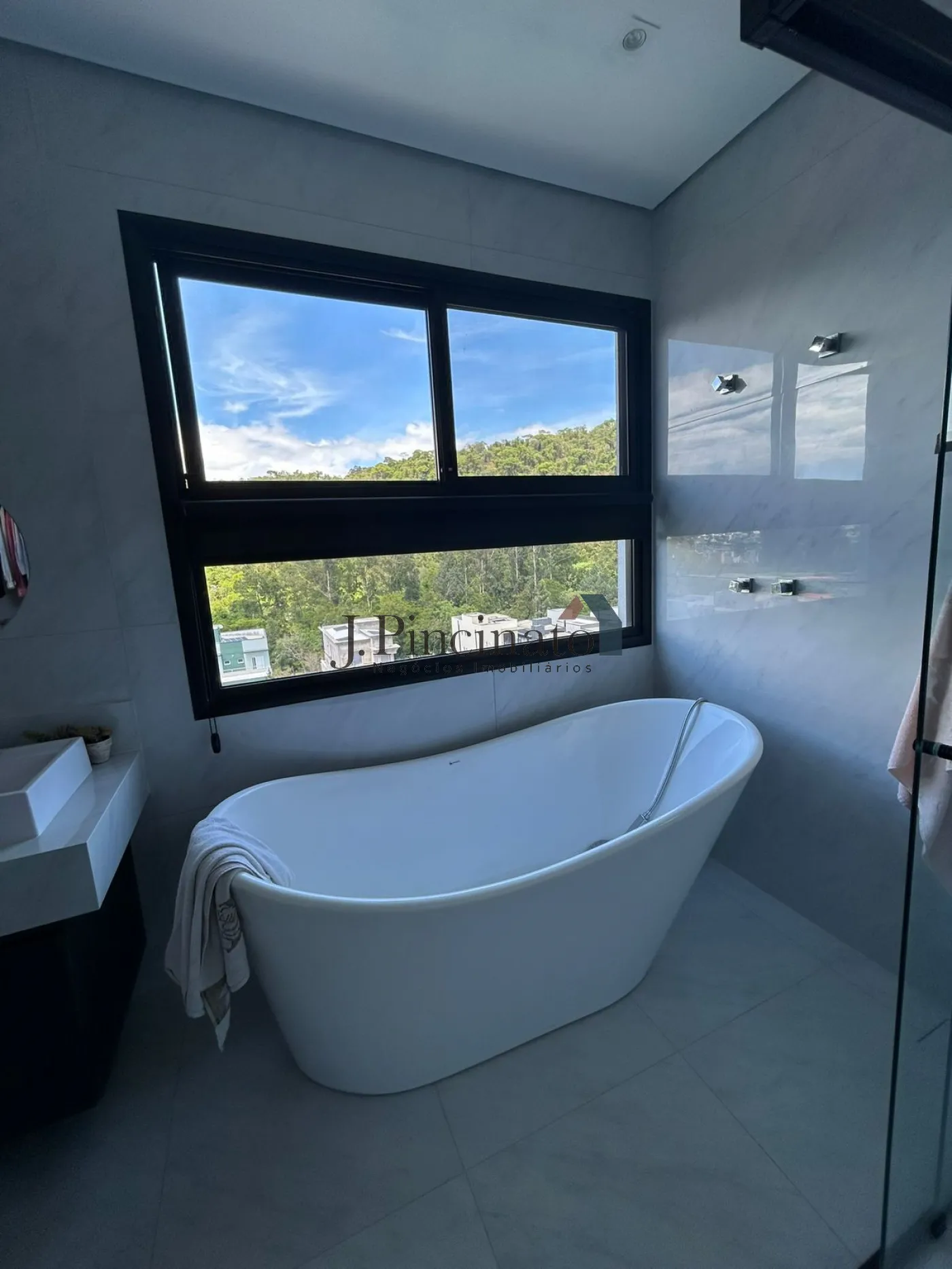 itupeva-casa-sobrado-em-condominio-ibi-aram-07-04-2026_10-00-35-69d4fff352e2e.webp