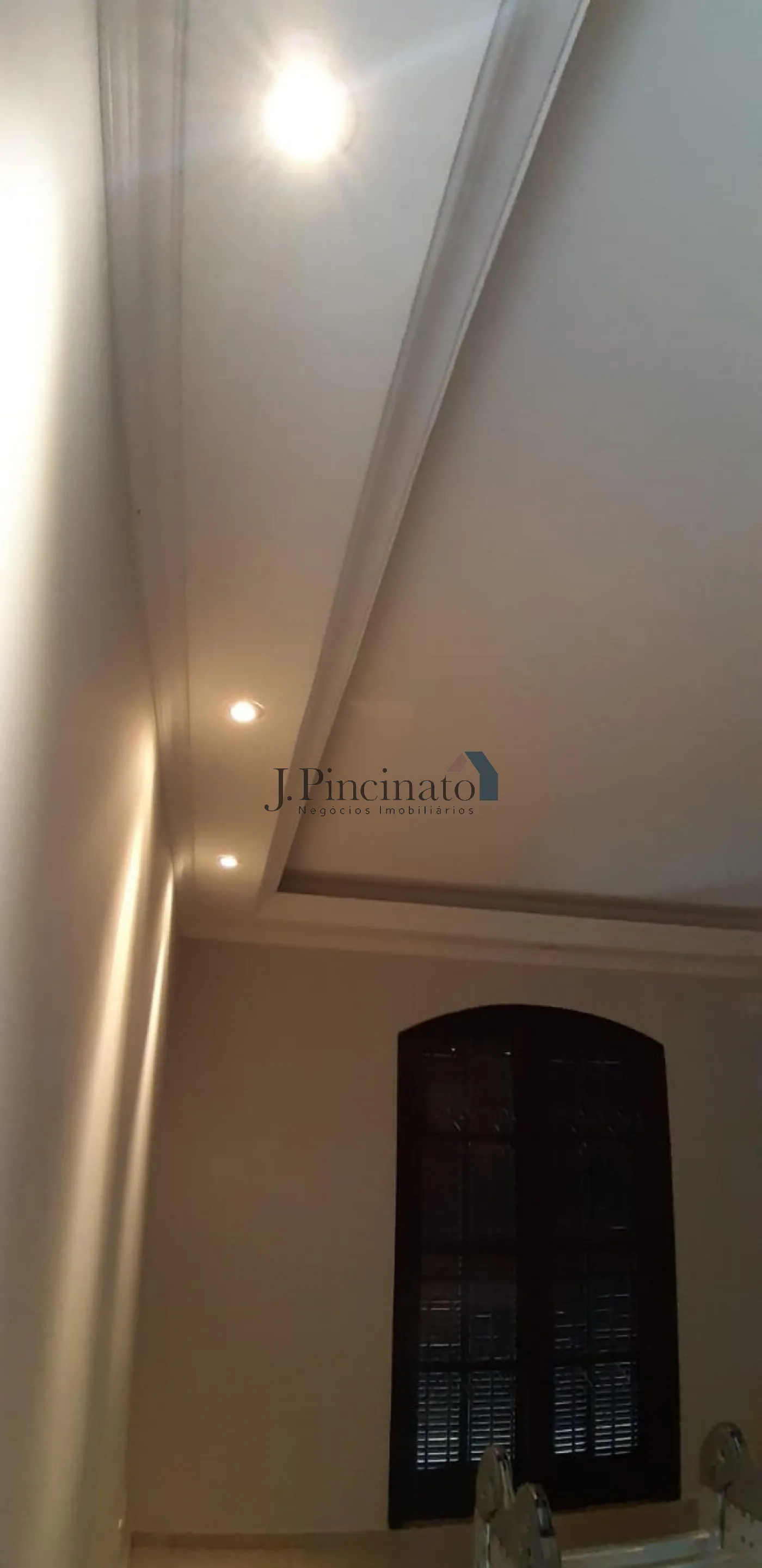jundiai-casa-padrao-jardim-cica-20-06-2024_13-42-30-17.webp