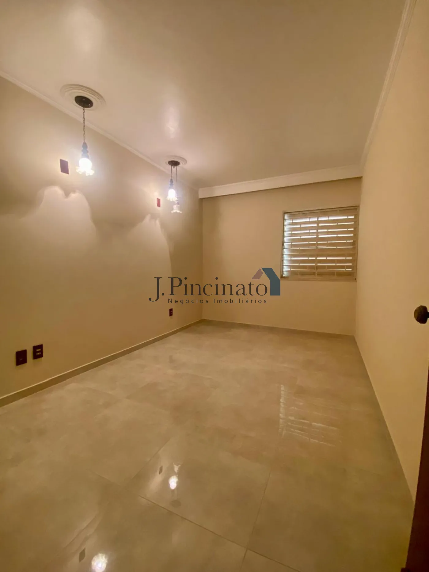 jundiai-casa-sobrado-chacara-urbana-17-03-2026_13-47-48-69b985b4c801e.webp
