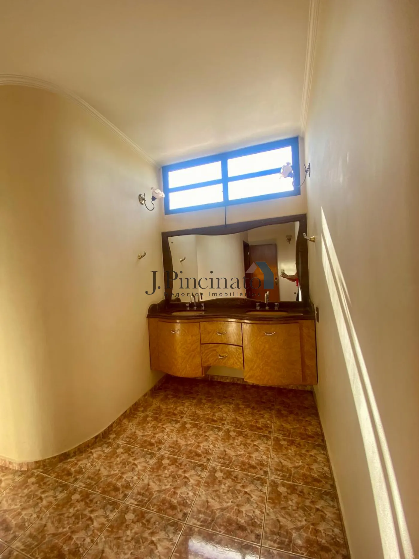 jundiai-casa-sobrado-chacara-urbana-17-03-2026_13-47-56-69b985bc80217.webp