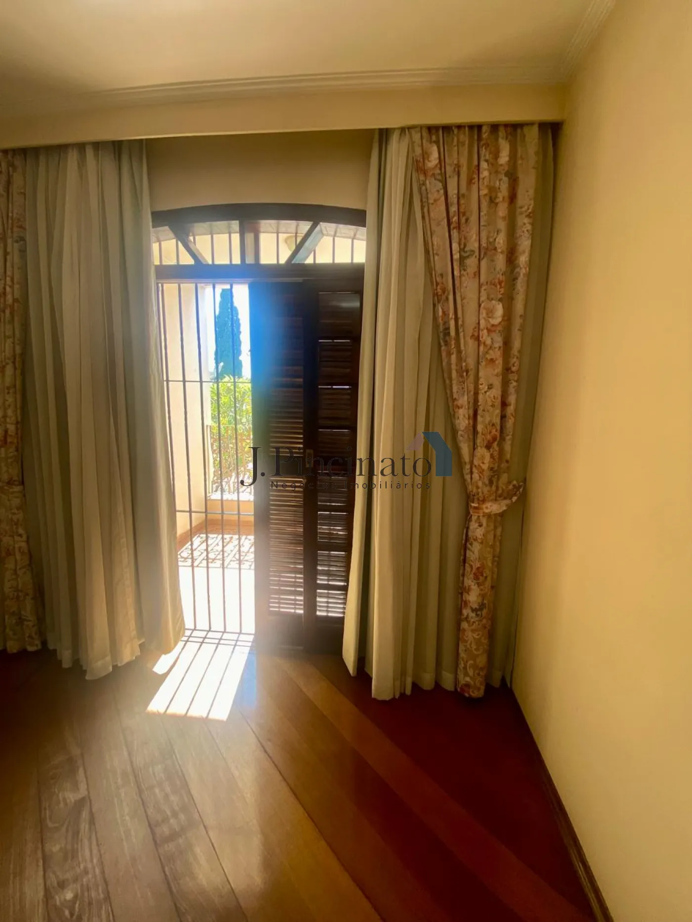 jundiai-casa-sobrado-chacara-urbana-17-03-2026_13-48-07-69b985c7f303d.webp