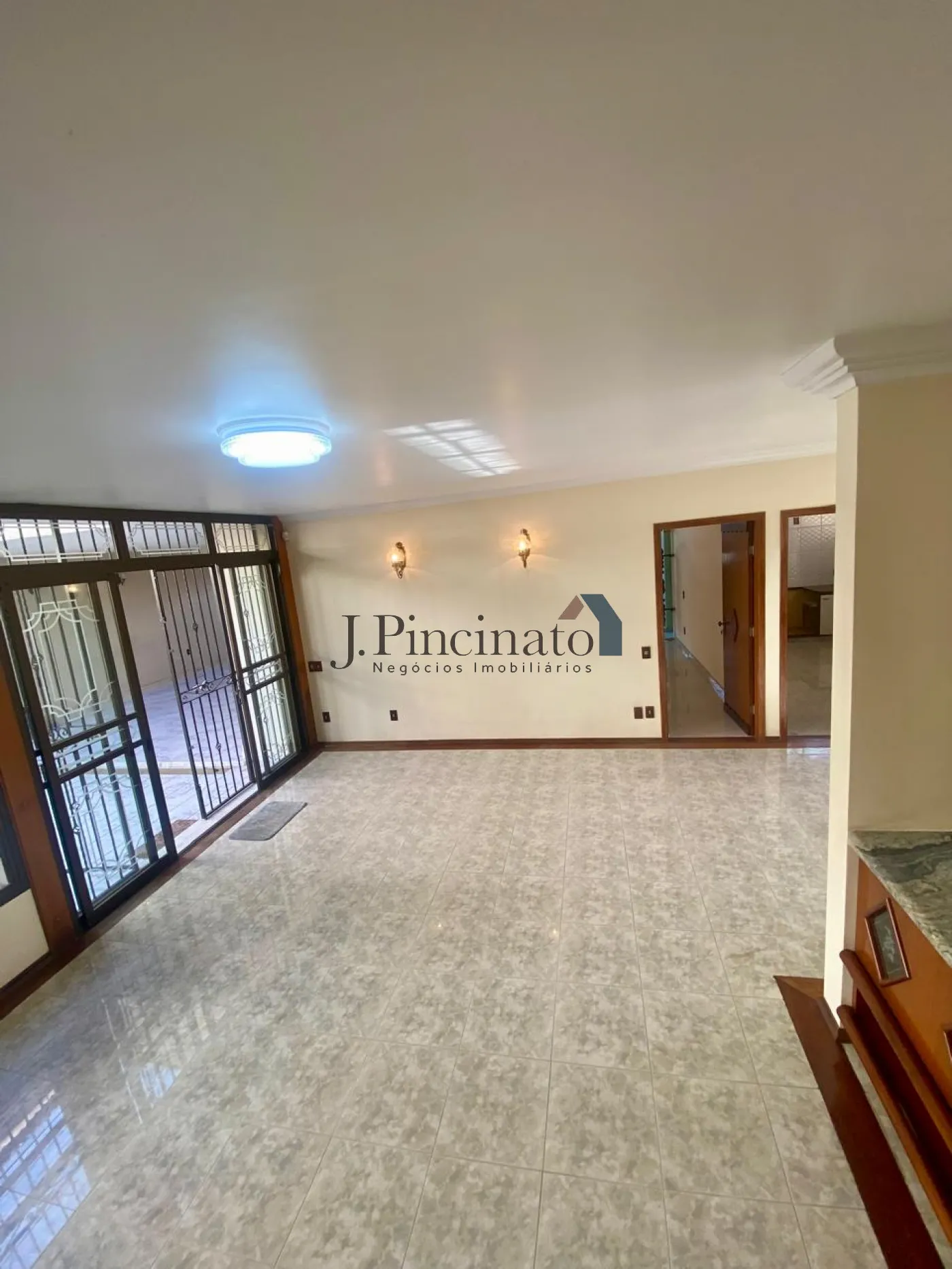 jundiai-casa-sobrado-chacara-urbana-17-03-2026_13-48-35-69b985e33c6c6.webp