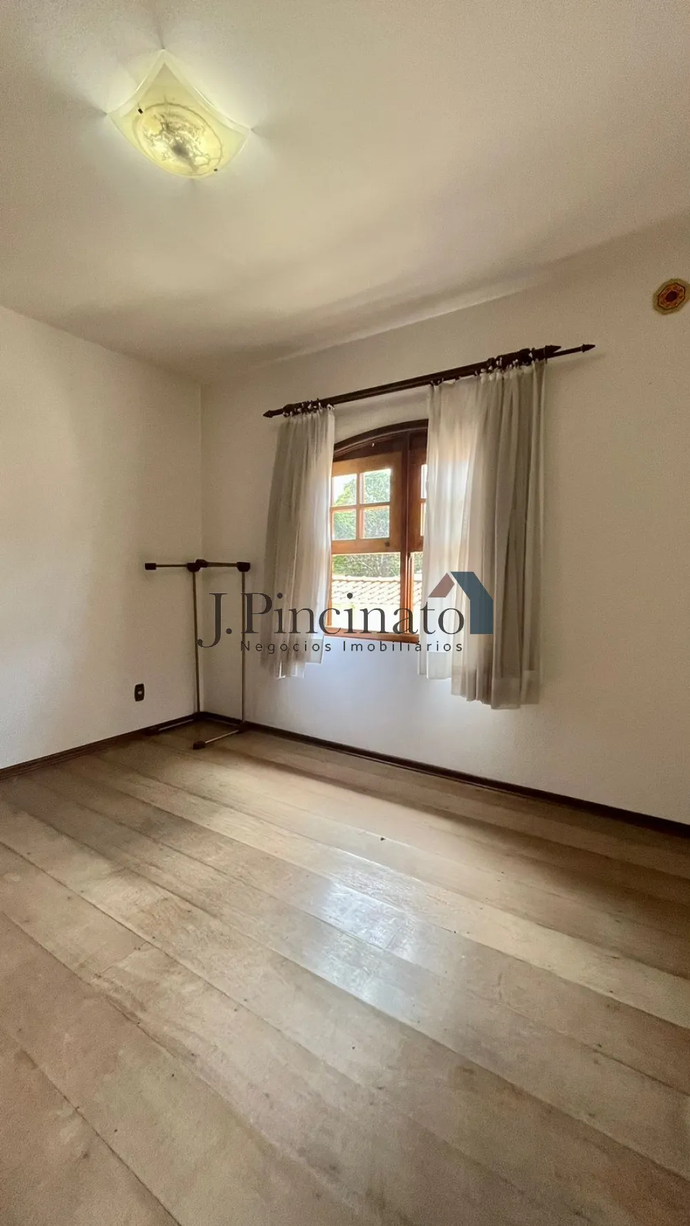 jundiai-casa-sobrado-chacara-urbana-27-02-2023_09-26-23-2.webp