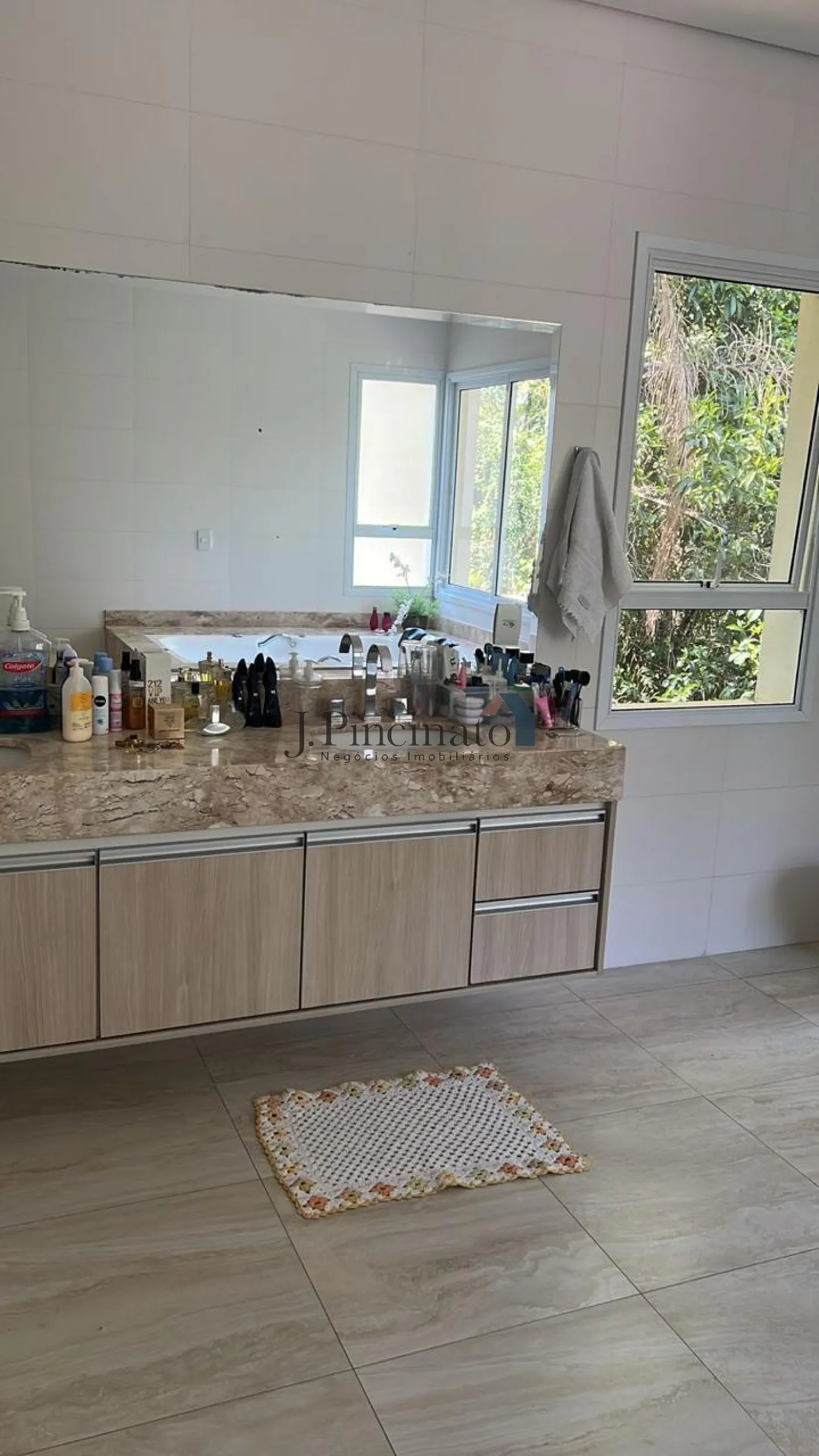 jundiai-casa-sobrado-em-condominio-caxambu-28-12-2024_11-11-17-18.webp