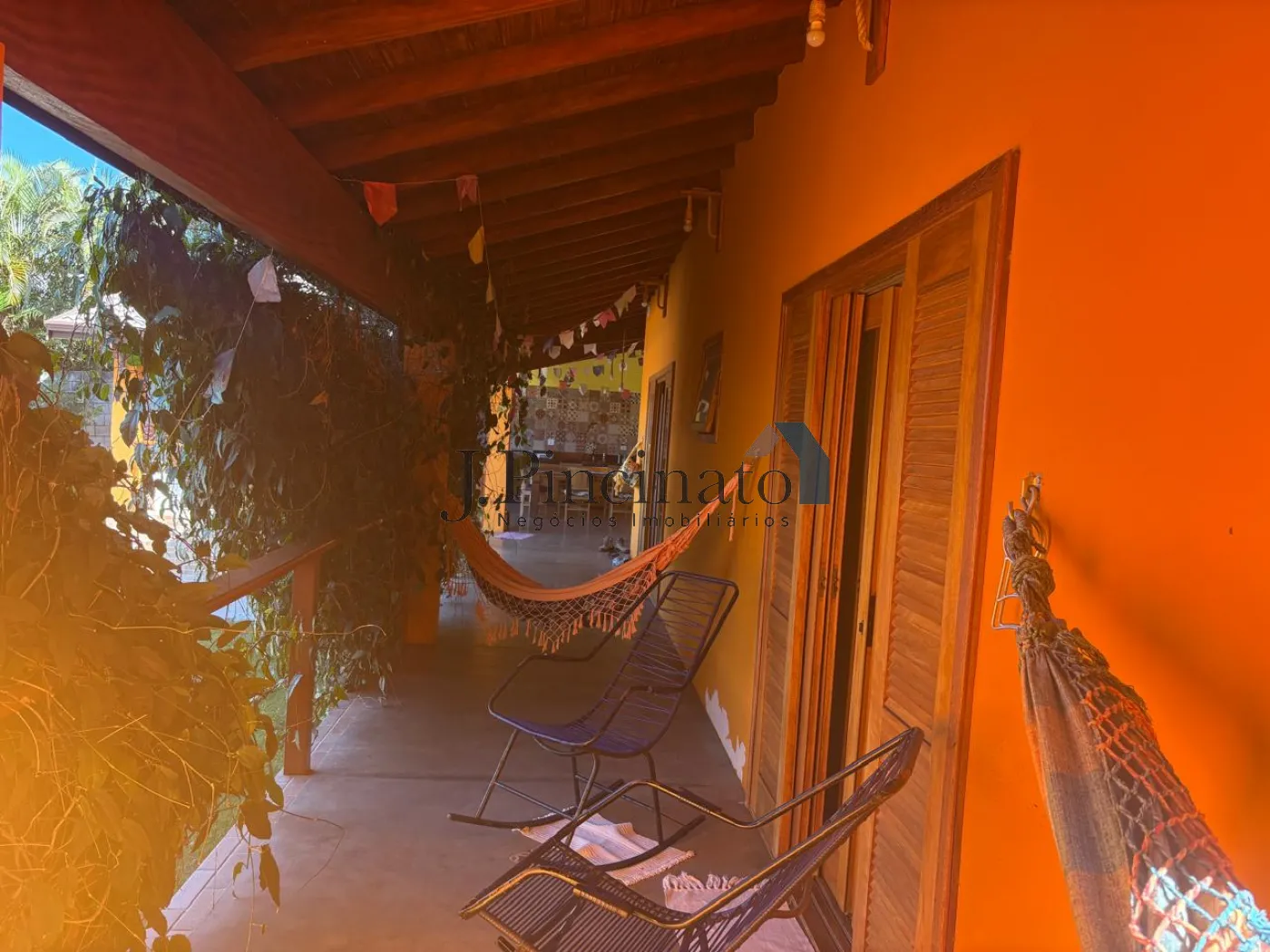 jundiai-casa-sobrado-em-condominio-medeiros-02-12-2025_12-07-00-22.webp