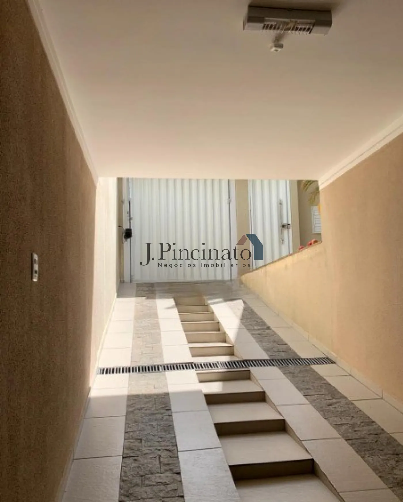 jundiai-casa-sobrado-retiro-07-11-2023_16-36-34-23.webp