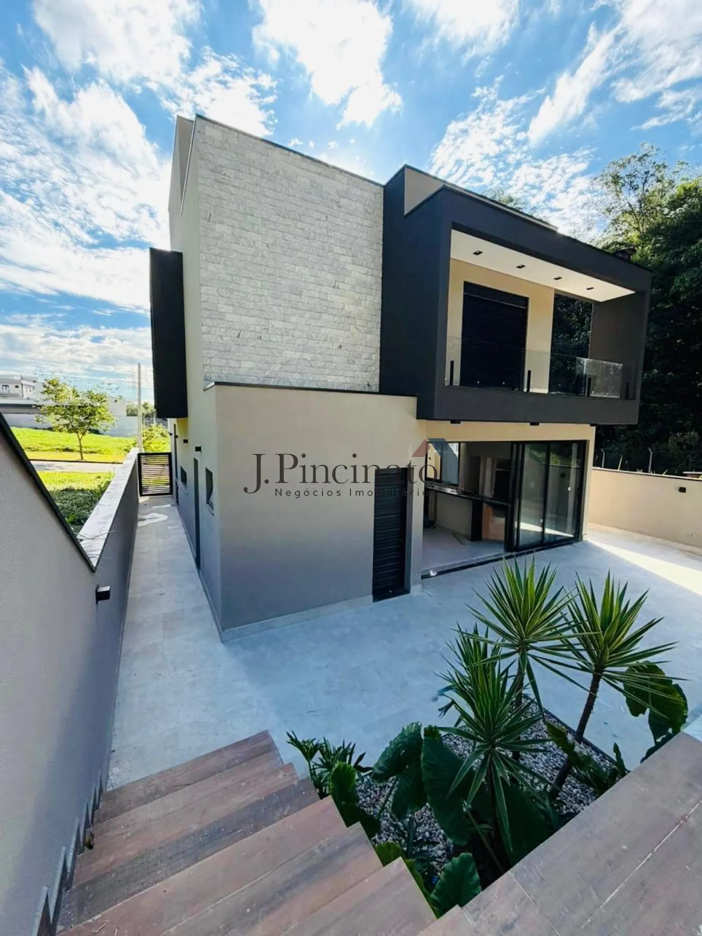louveira-casa-terrea-em-condominio-vila-nova-louveira-28-04-2026_14-52-42-69f0f3eacbb8a.webp