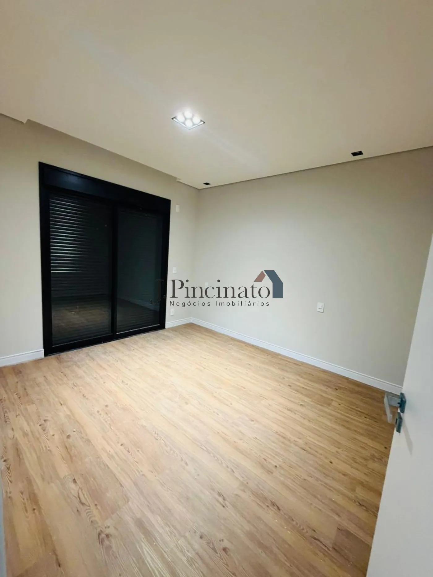 louveira-casa-terrea-em-condominio-vila-nova-louveira-28-04-2026_14-52-47-69f0f3efa1769.webp
