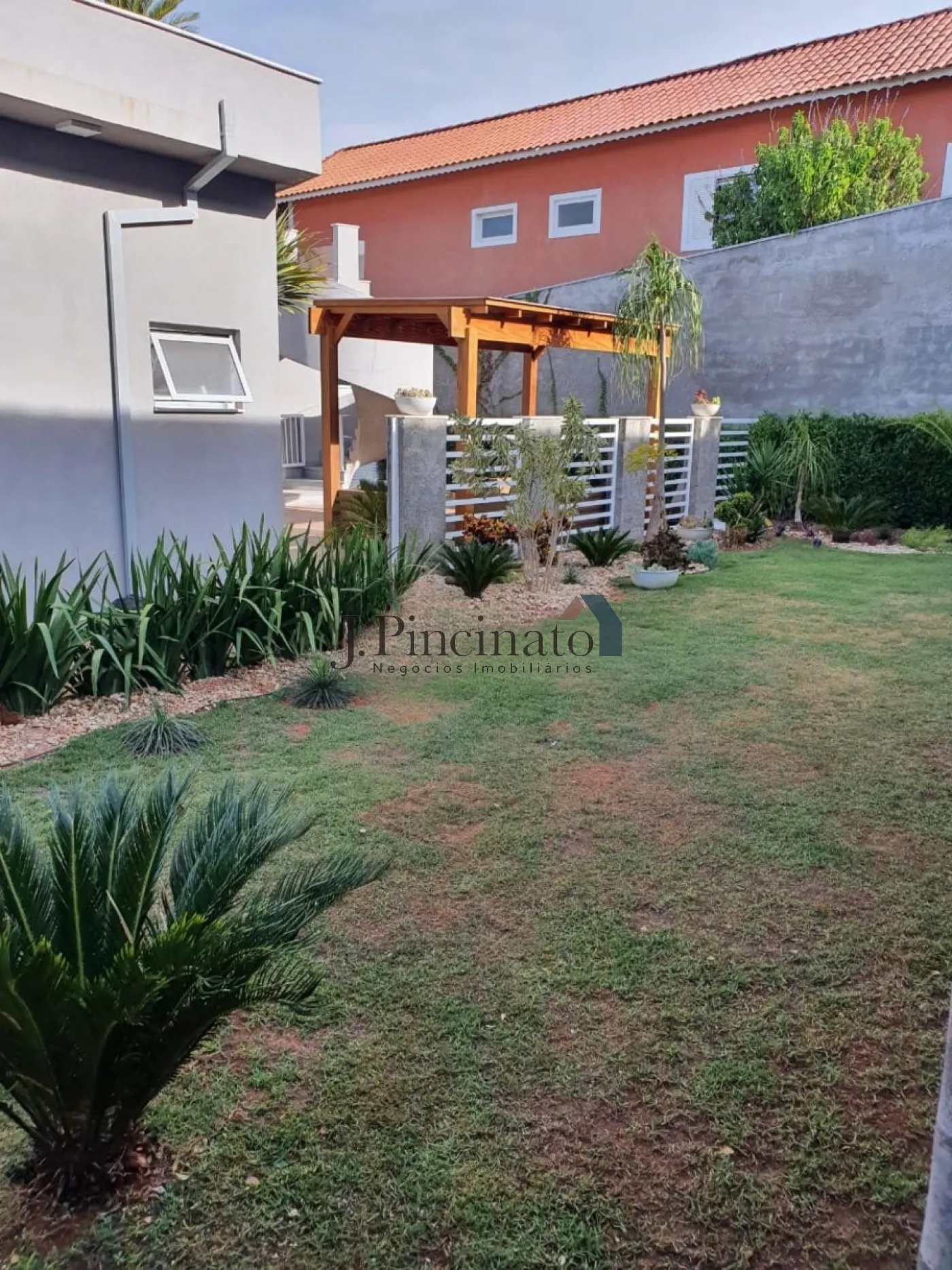 itupeva-casa-sobrado-em-condominio-horizonte-azul-22-08-2025_09-37-37-2.webp
