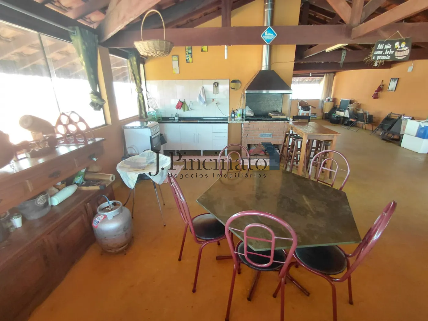 jundiai-casa-padrao-jardim-ermida-ii-30-01-2026_15-50-54-697cfd8ecb71d.webp