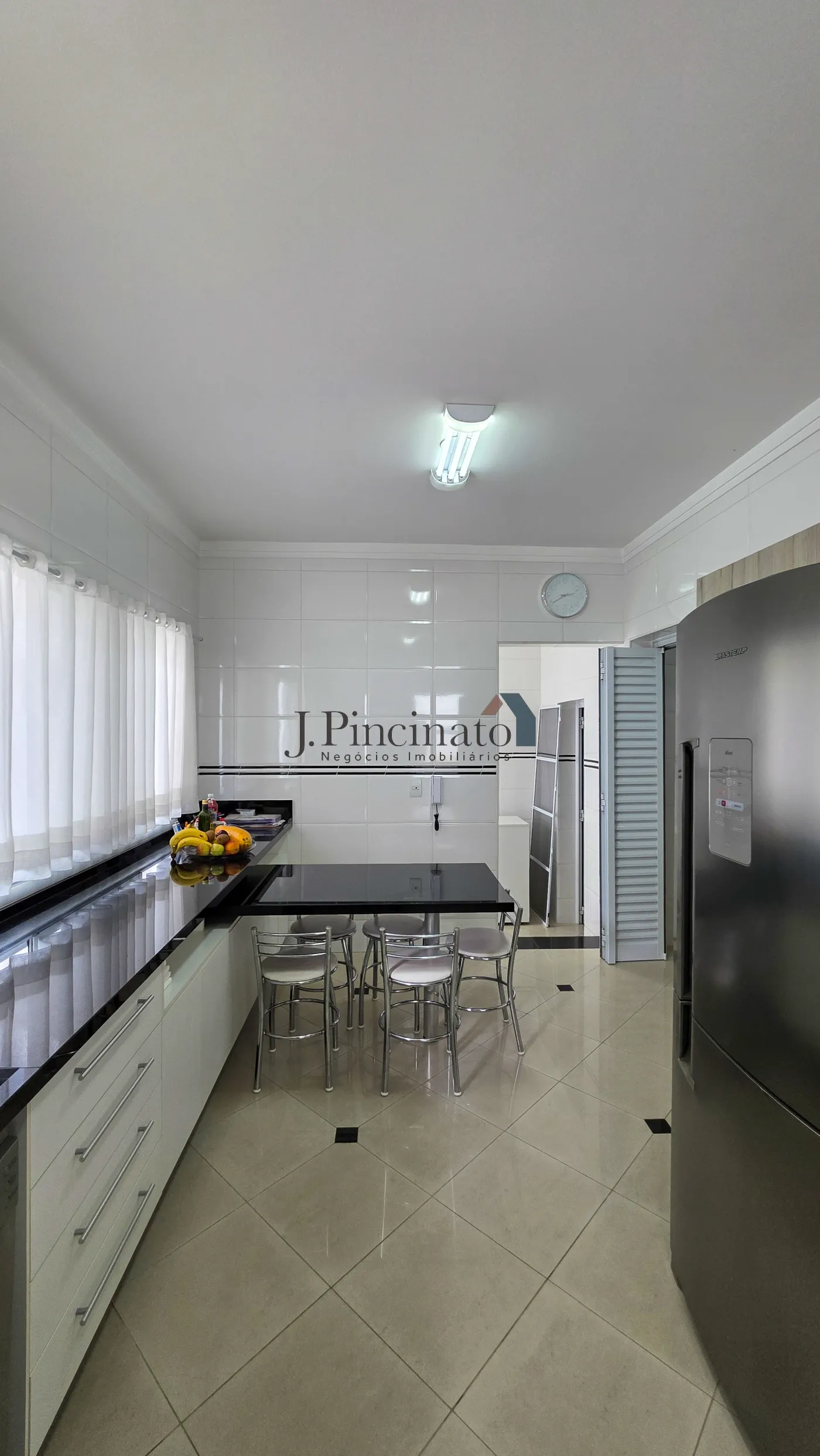 jundiai-casa-sobrado-em-condominio-jundiai-mirim-13-02-2026_10-57-55-698f2de3b68cd.webp