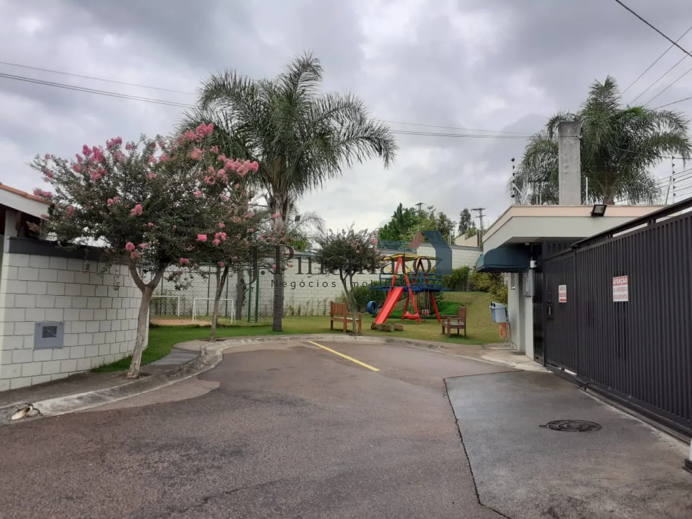 jundiai-casa-terrea-em-condominio-jardim-colonia-29-01-2026_09-24-18-697b517240d18.webp