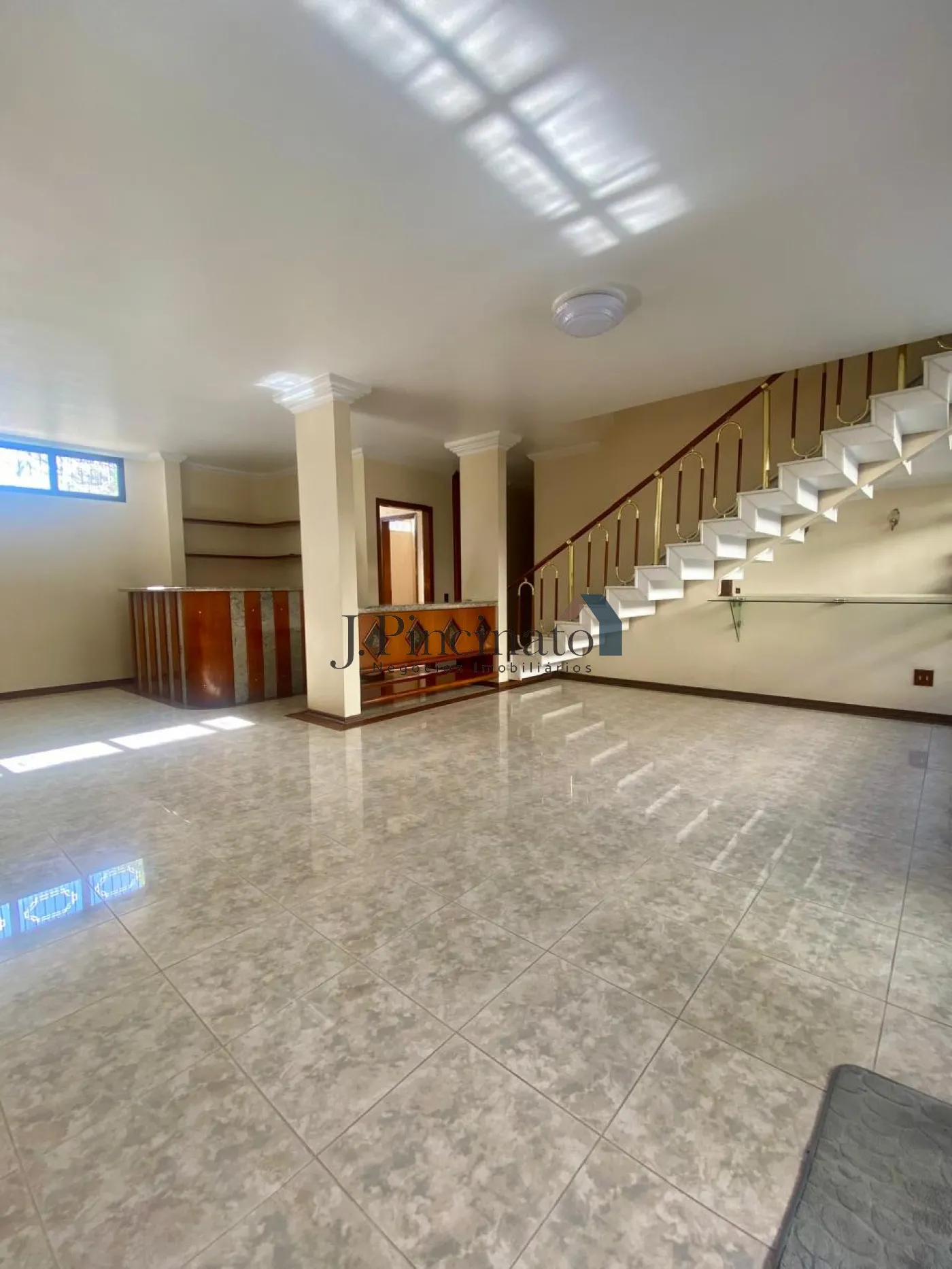 jundiai-casa-sobrado-chacara-urbana-17-03-2026_13-47-19-69b98597cf194.webp
