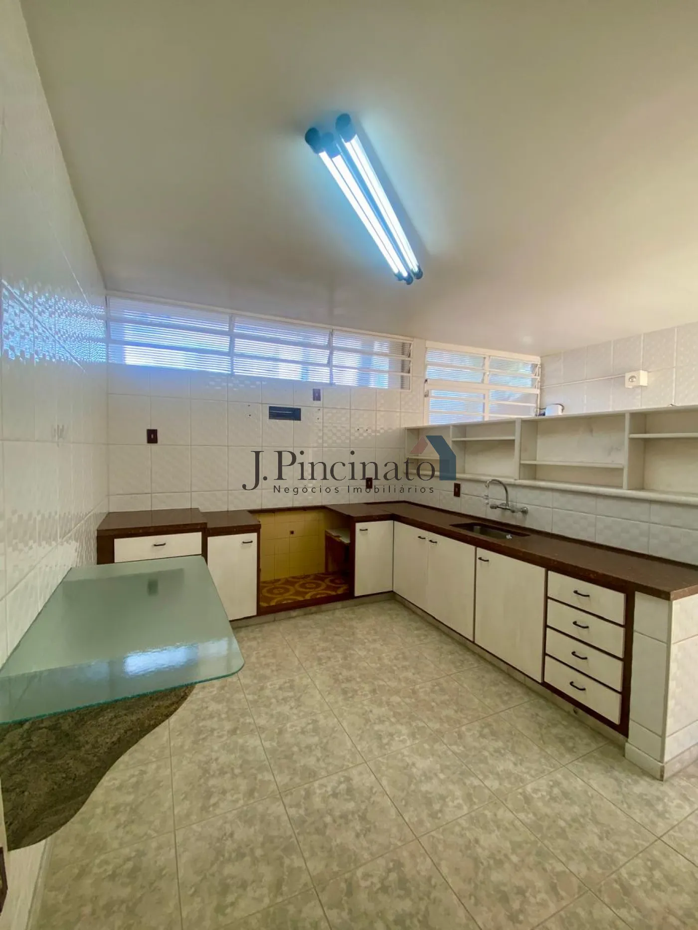 jundiai-casa-sobrado-chacara-urbana-17-03-2026_13-47-32-69b985a46ae57.webp