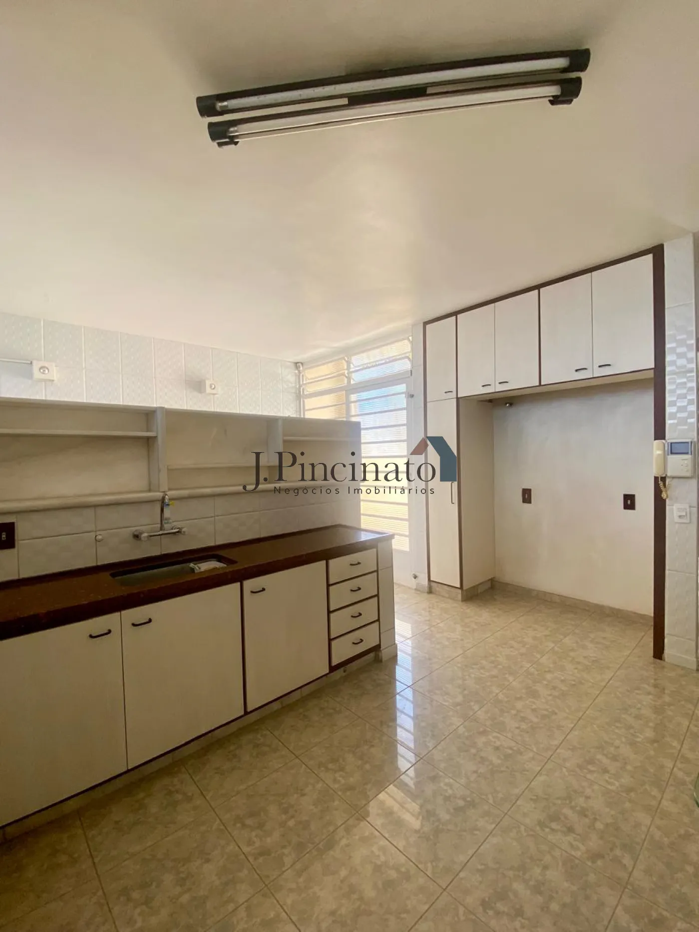 jundiai-casa-sobrado-chacara-urbana-17-03-2026_13-47-35-69b985a713ed4.webp
