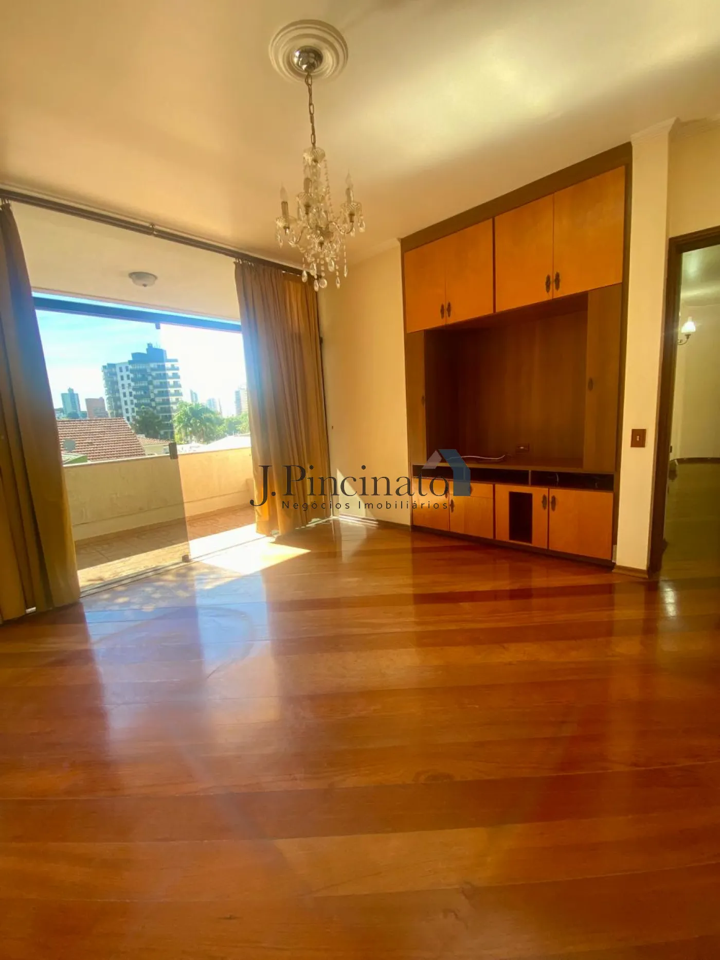 jundiai-casa-sobrado-chacara-urbana-17-03-2026_13-48-22-69b985d64b48c.webp