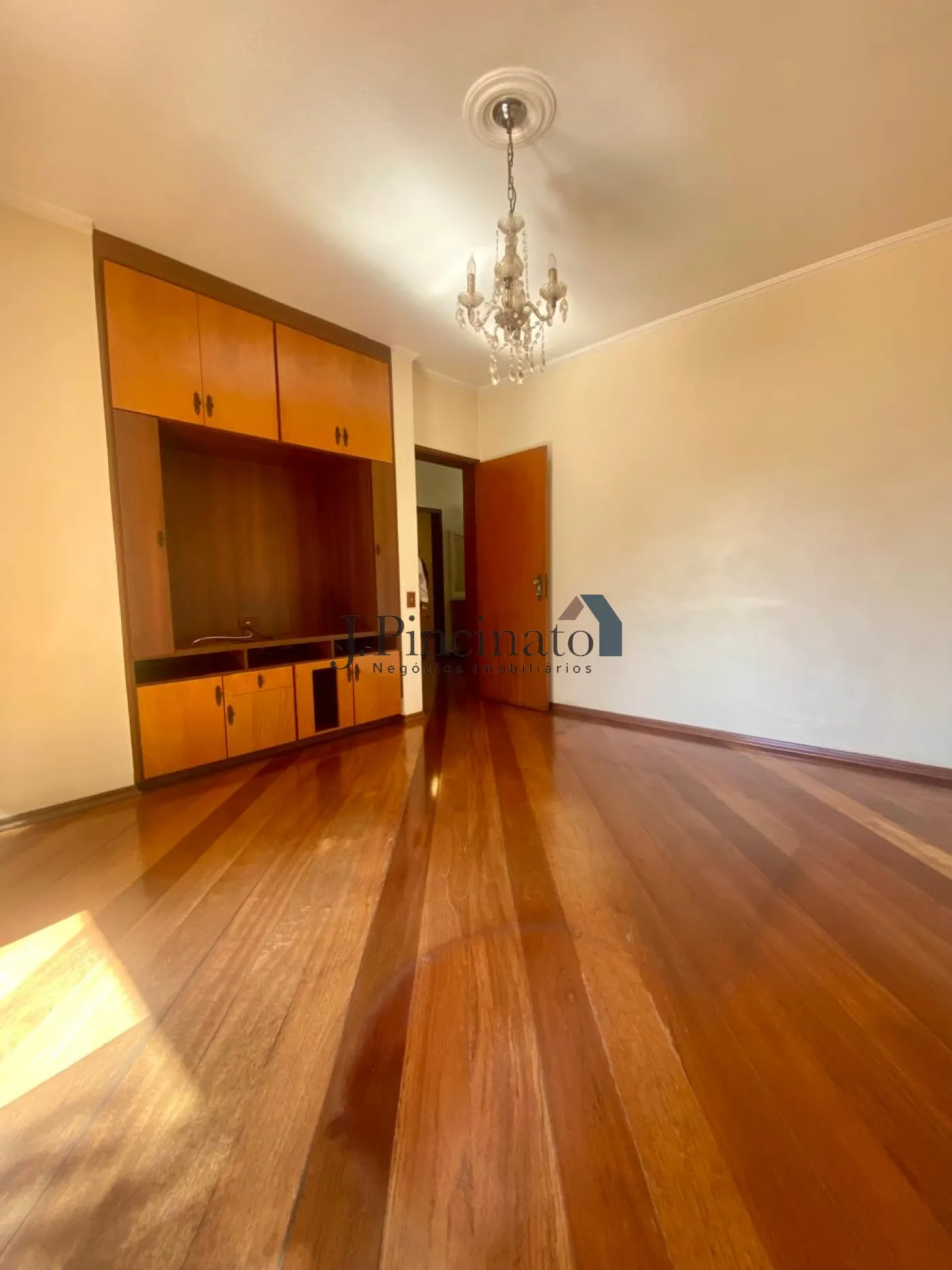 jundiai-casa-sobrado-chacara-urbana-17-03-2026_13-48-31-69b985dfa3a90.webp